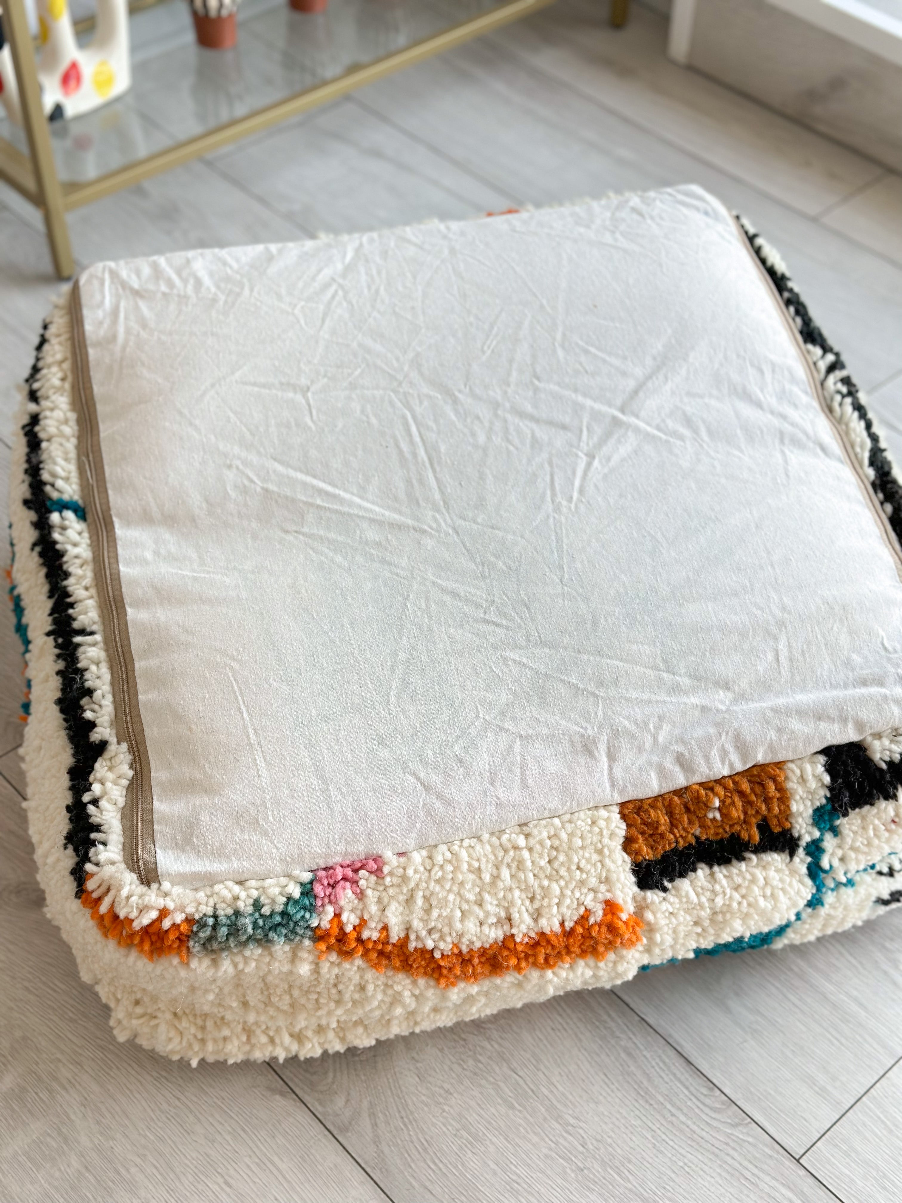 Moroccan pouf, Beni Ouarain pouf - 60 x 60 cm