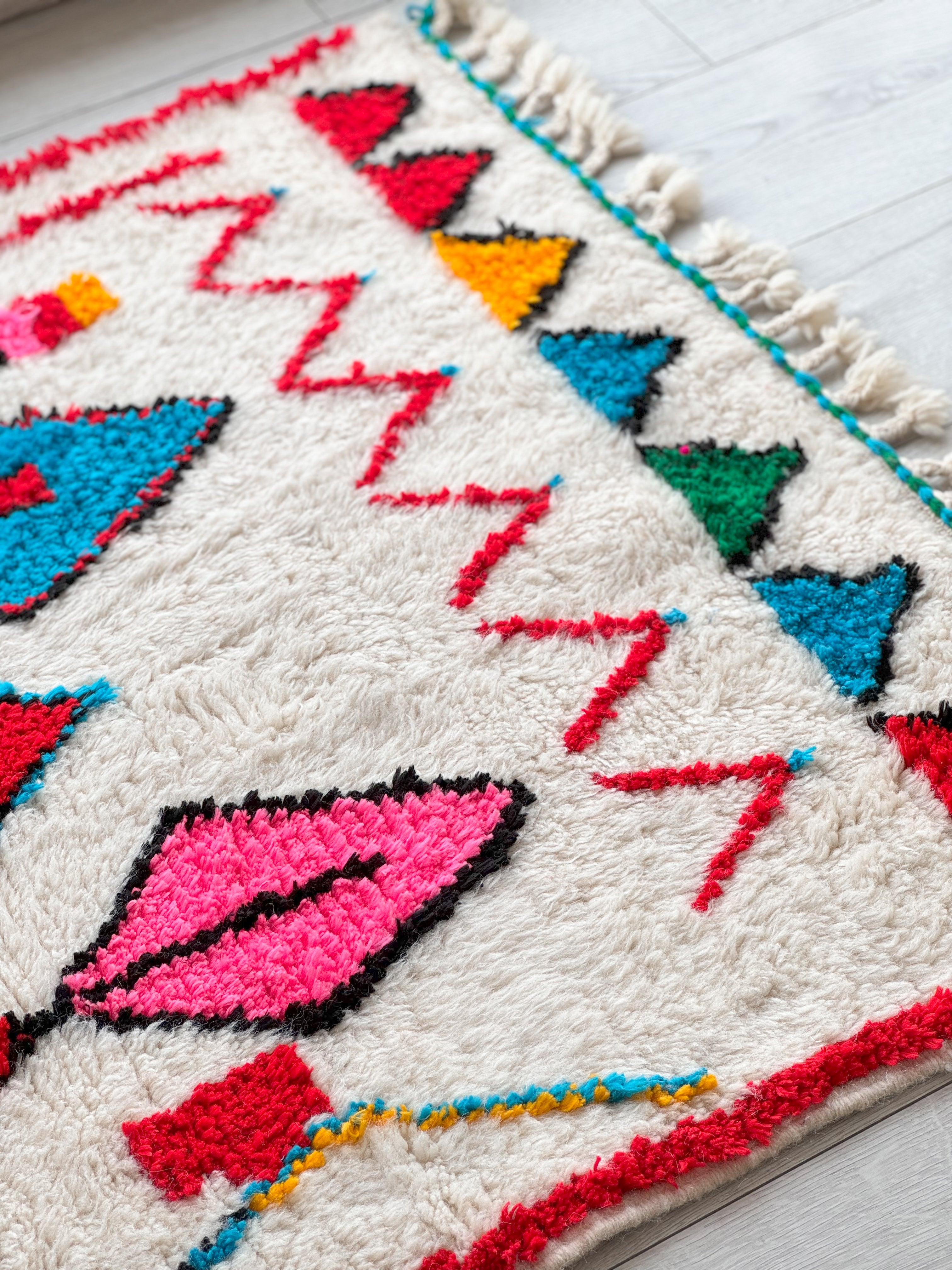 Colorful Berber rug 100 x 168 cm - n°844