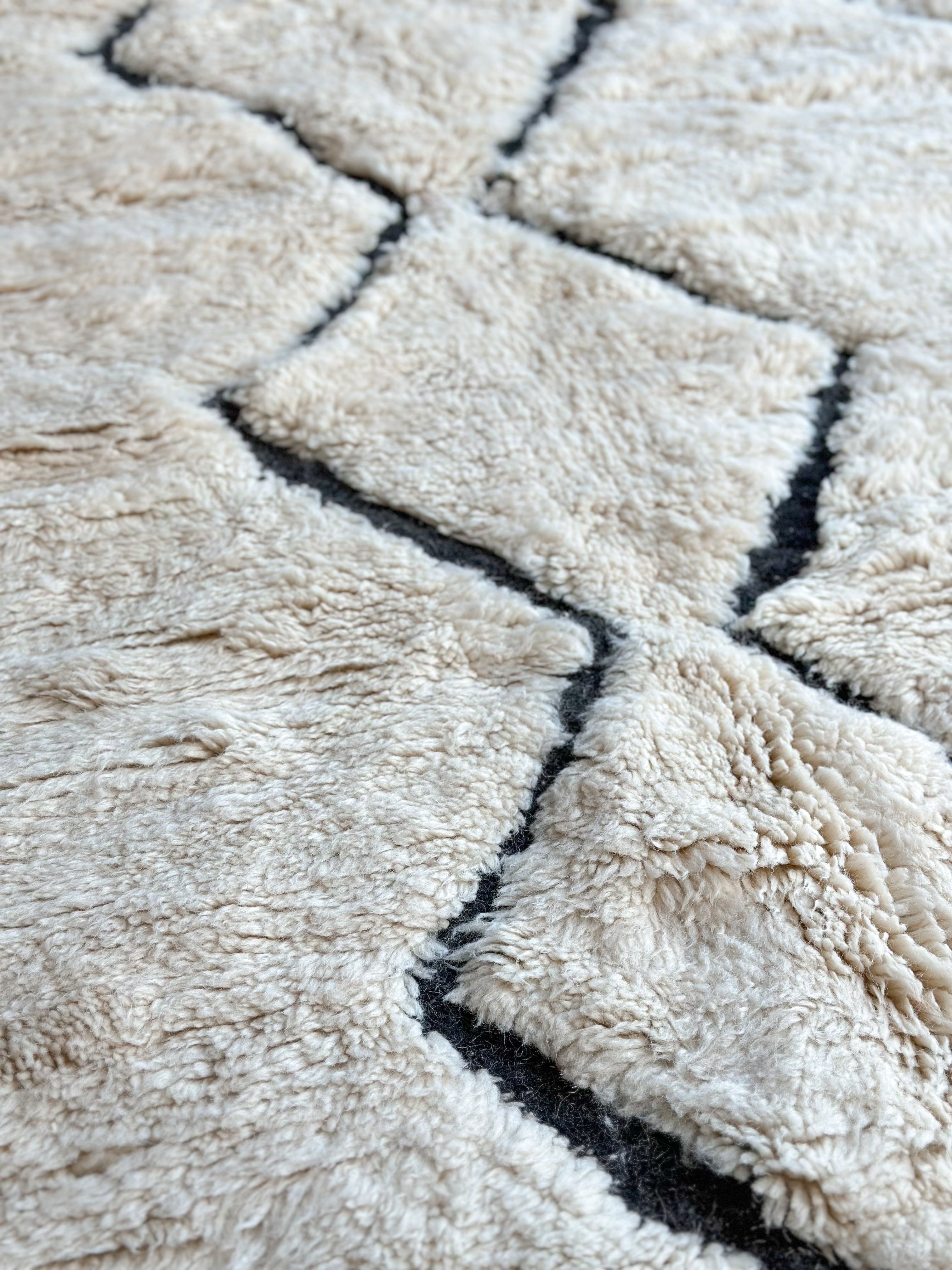 Beni Ouarain shaggy rug - 156 x 255 cm - n°701