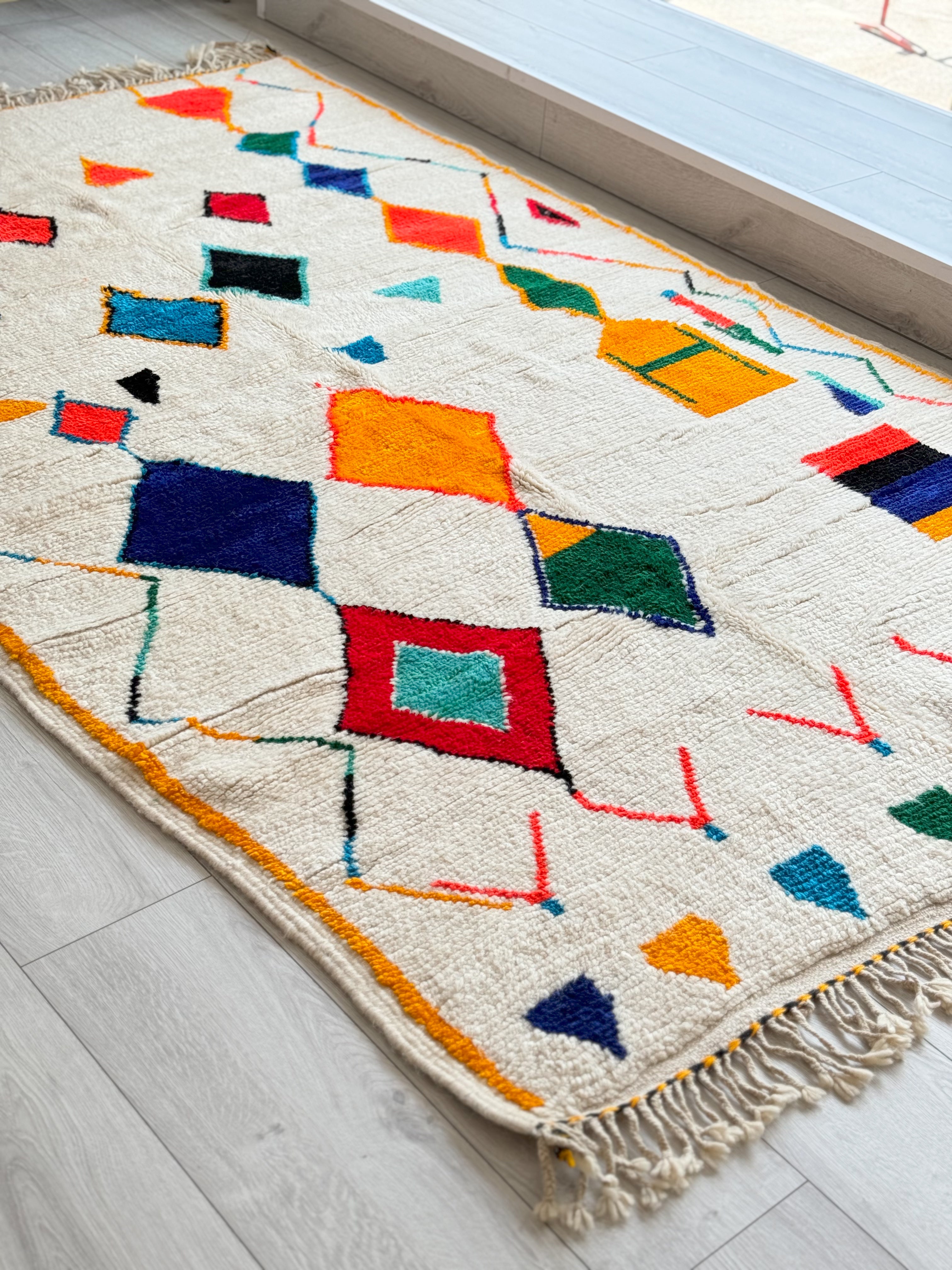 Colorful Moroccan Rug 160 x 266 cm / 5.2 x 8.7 ft - n°1490