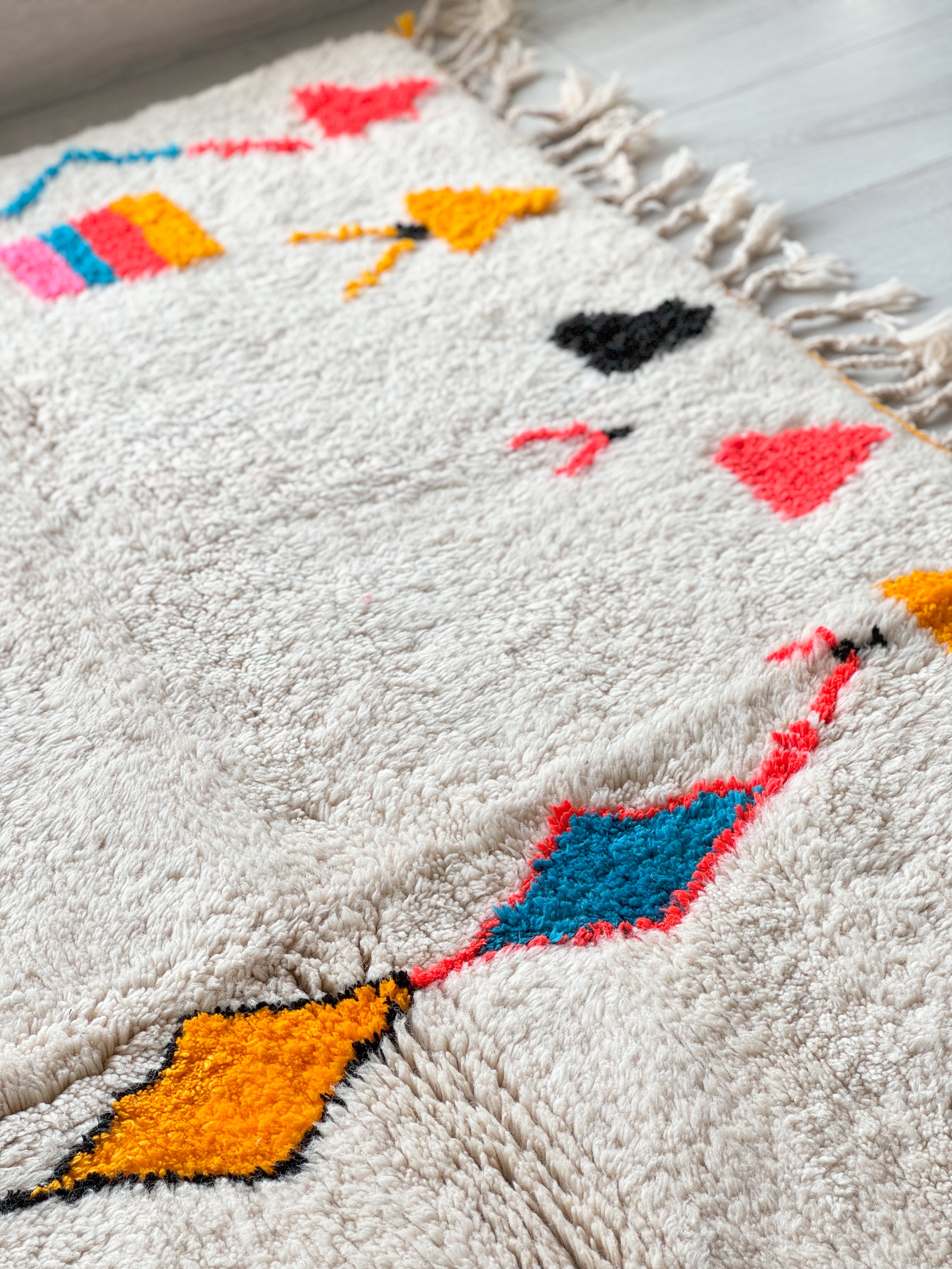 Colorful Berber rug 200 x 310 cm - n°880