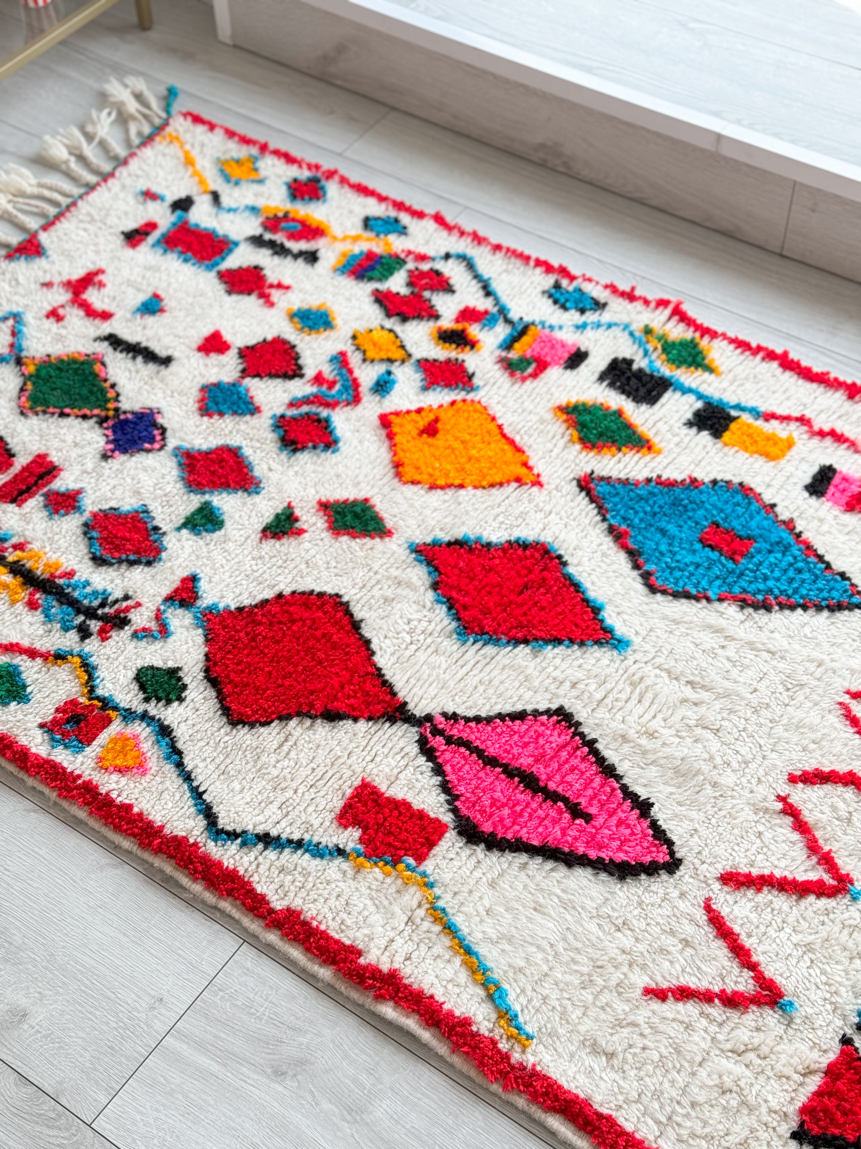 Colorful Berber rug 100 x 168 cm - n°844