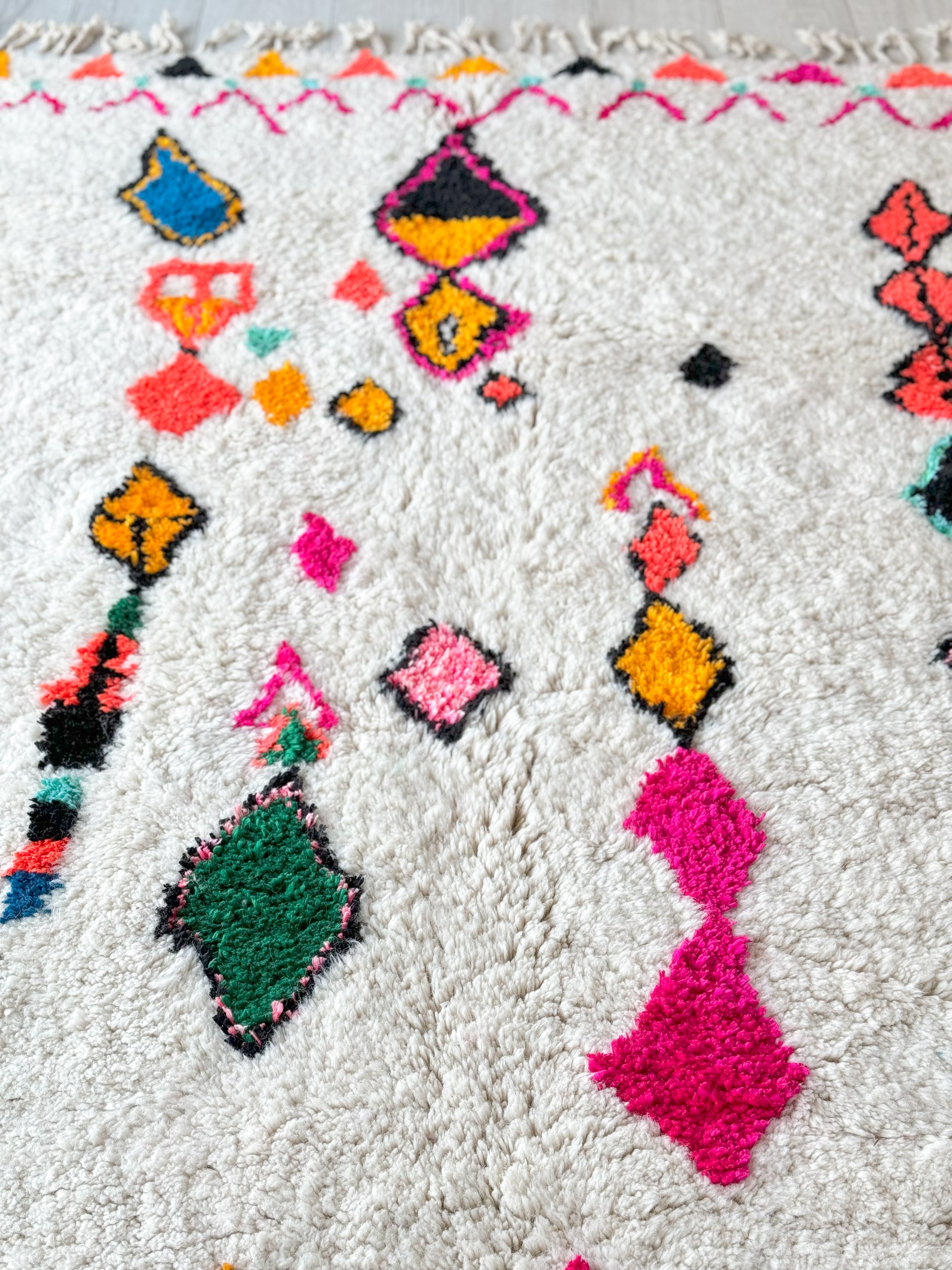 Colorful Berber rug 210 x 310 cm - n°898