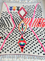 Colorful Berber rug 104 x 160 cm - n°747