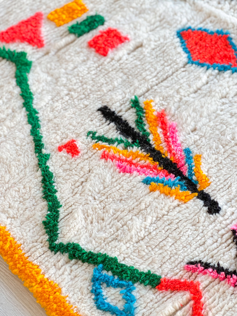 Colorful Berber rug 140 x 265 cm - n°857