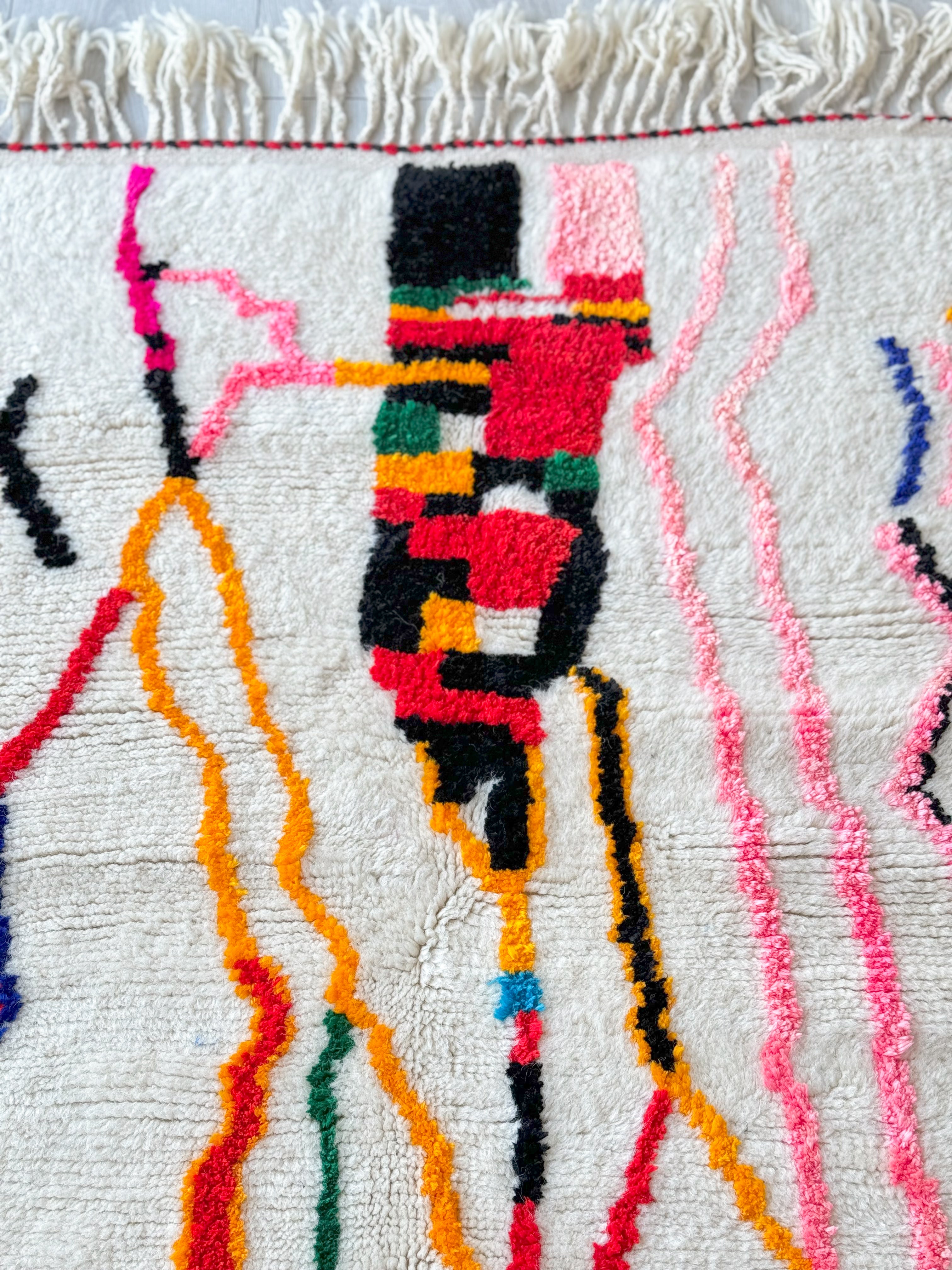 Colorful Berber rug 105 x 163 cm - n°1008