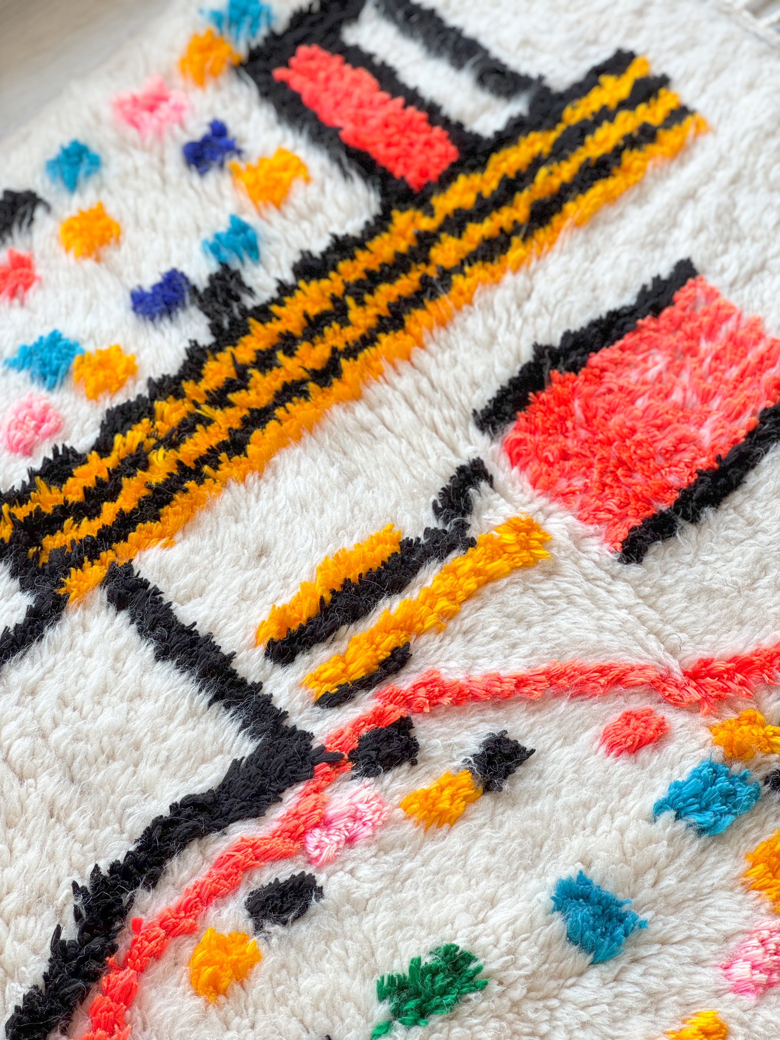 Colorful Berber rug 122 x 180 cm - n°981