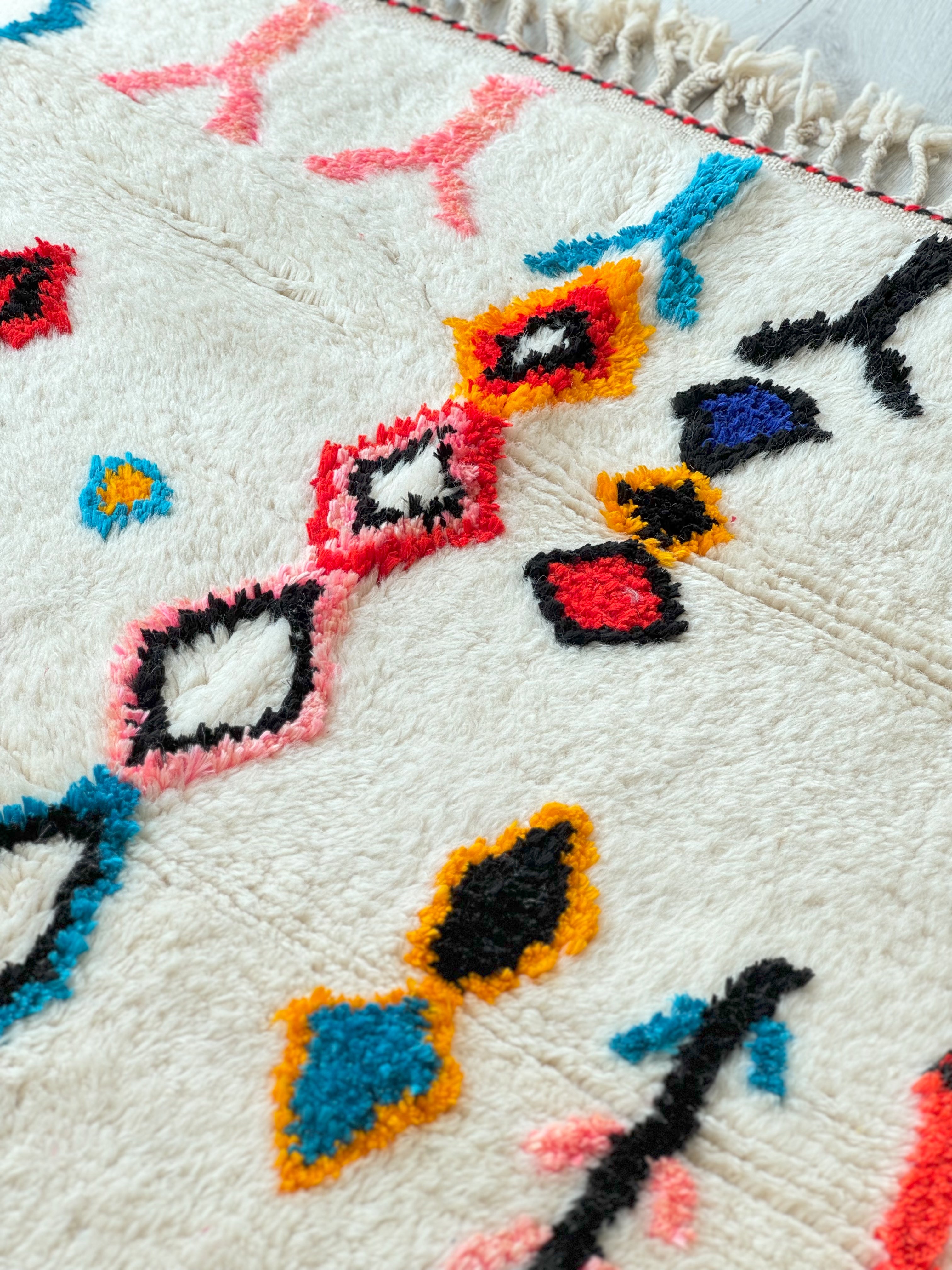 Colorful Berber rug 103 x 169 cm - n°1122