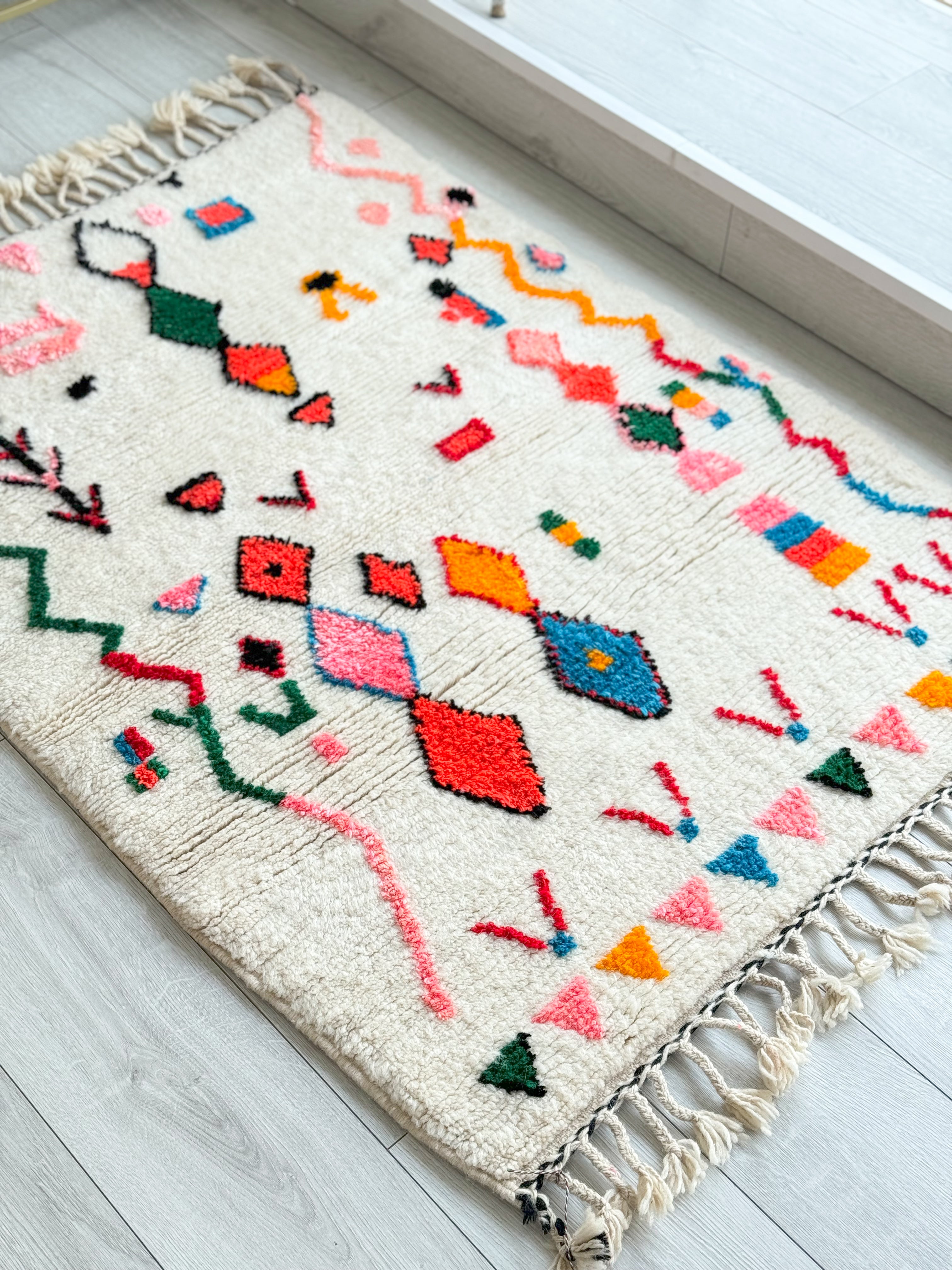 Colorful Berber rug 109 x 159 cm - n°1086