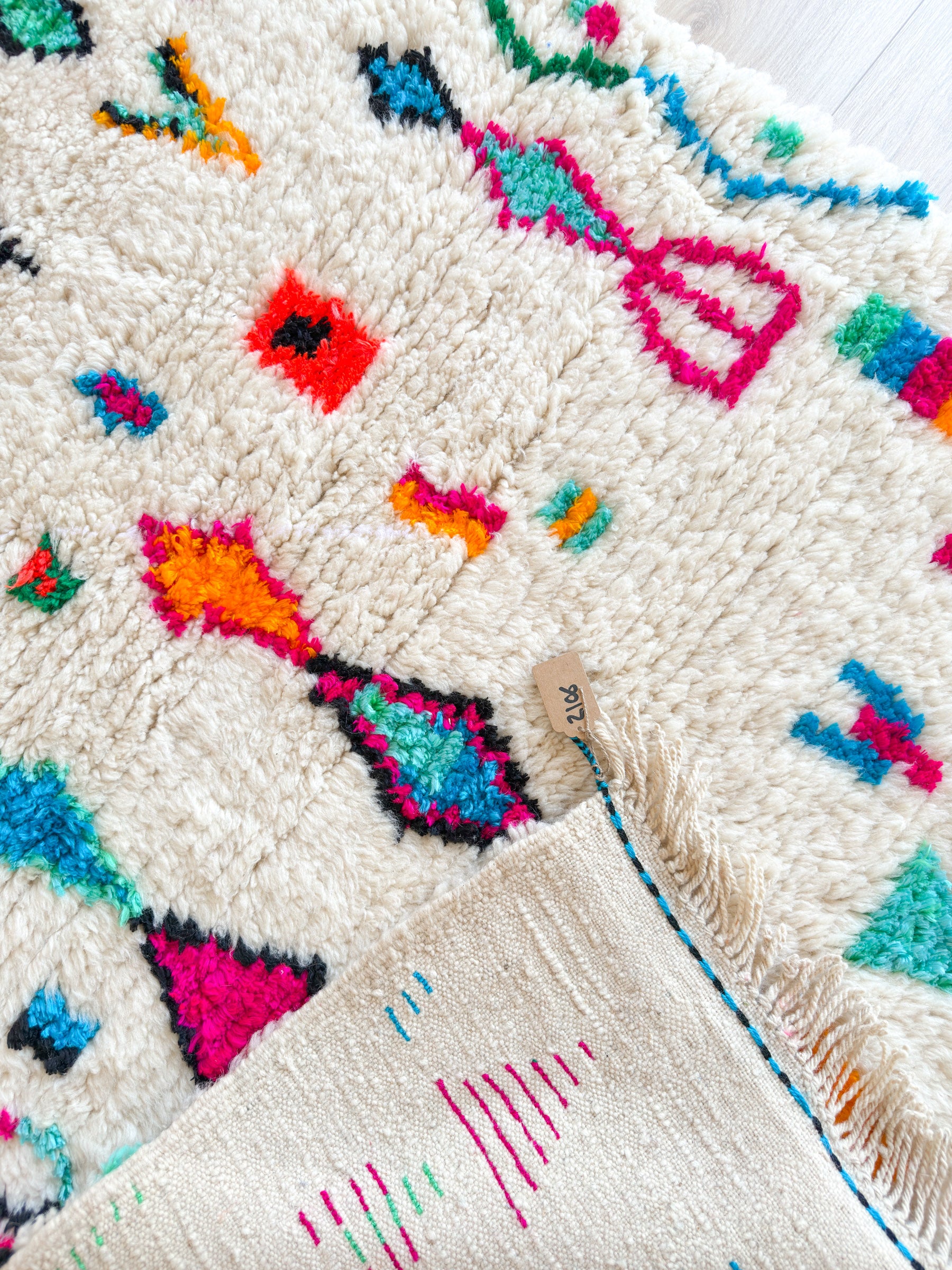 Colorful Berber rug 116 x 171 cm - n°2106