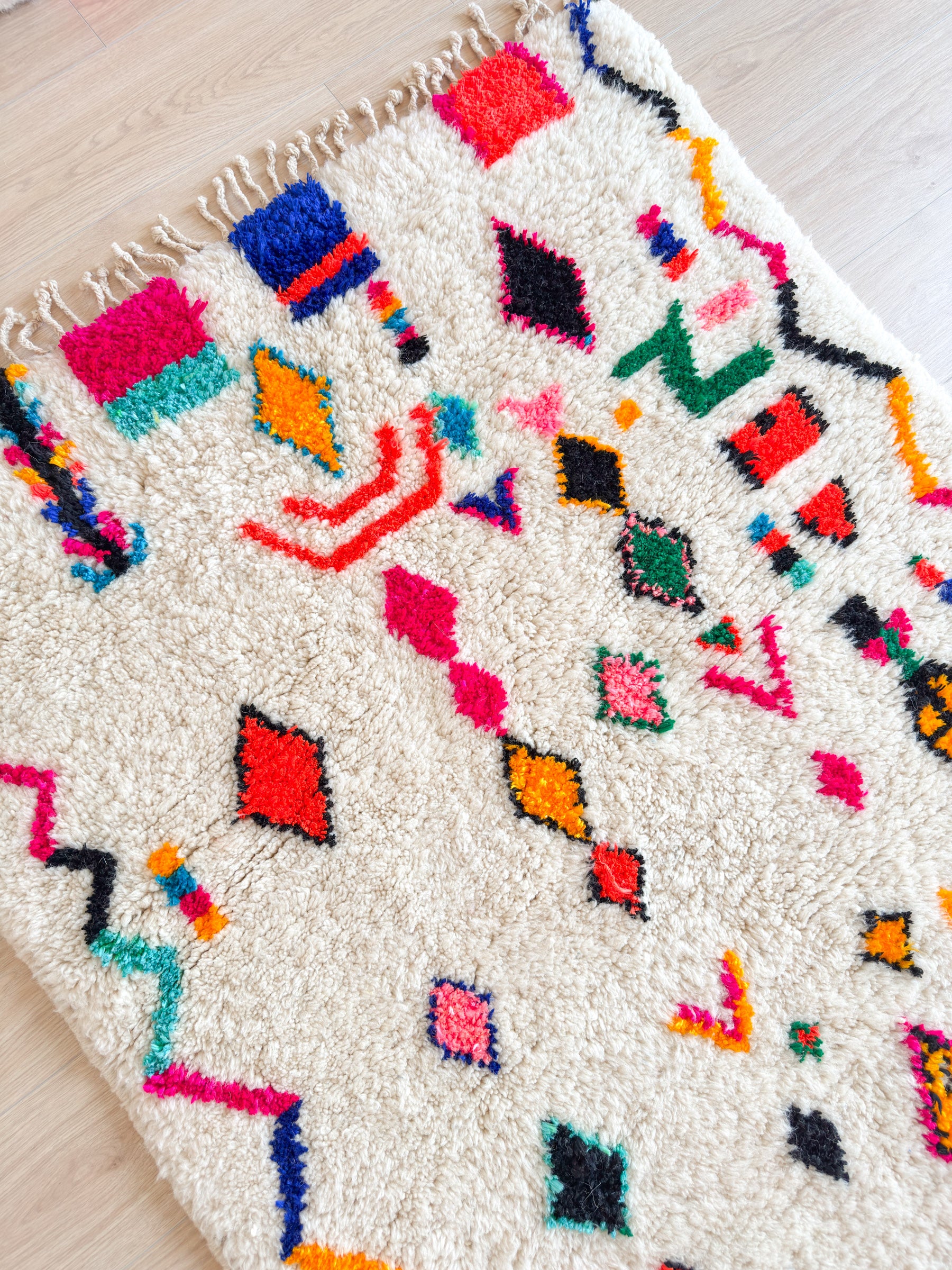 Colorful Berber rug 129 x 190 cm - n°1995