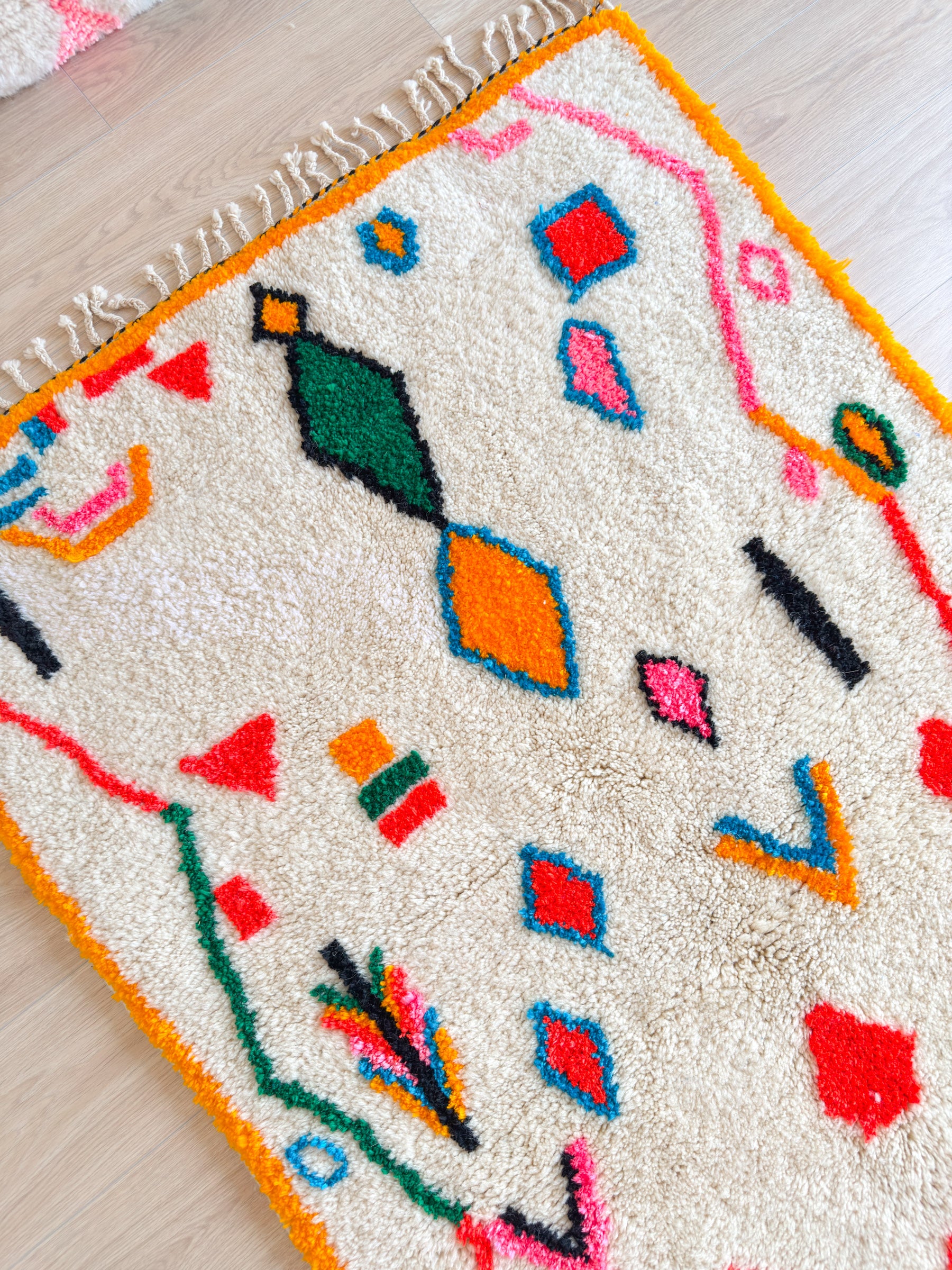Colorful Berber rug 113 x 200 cm - n°1941