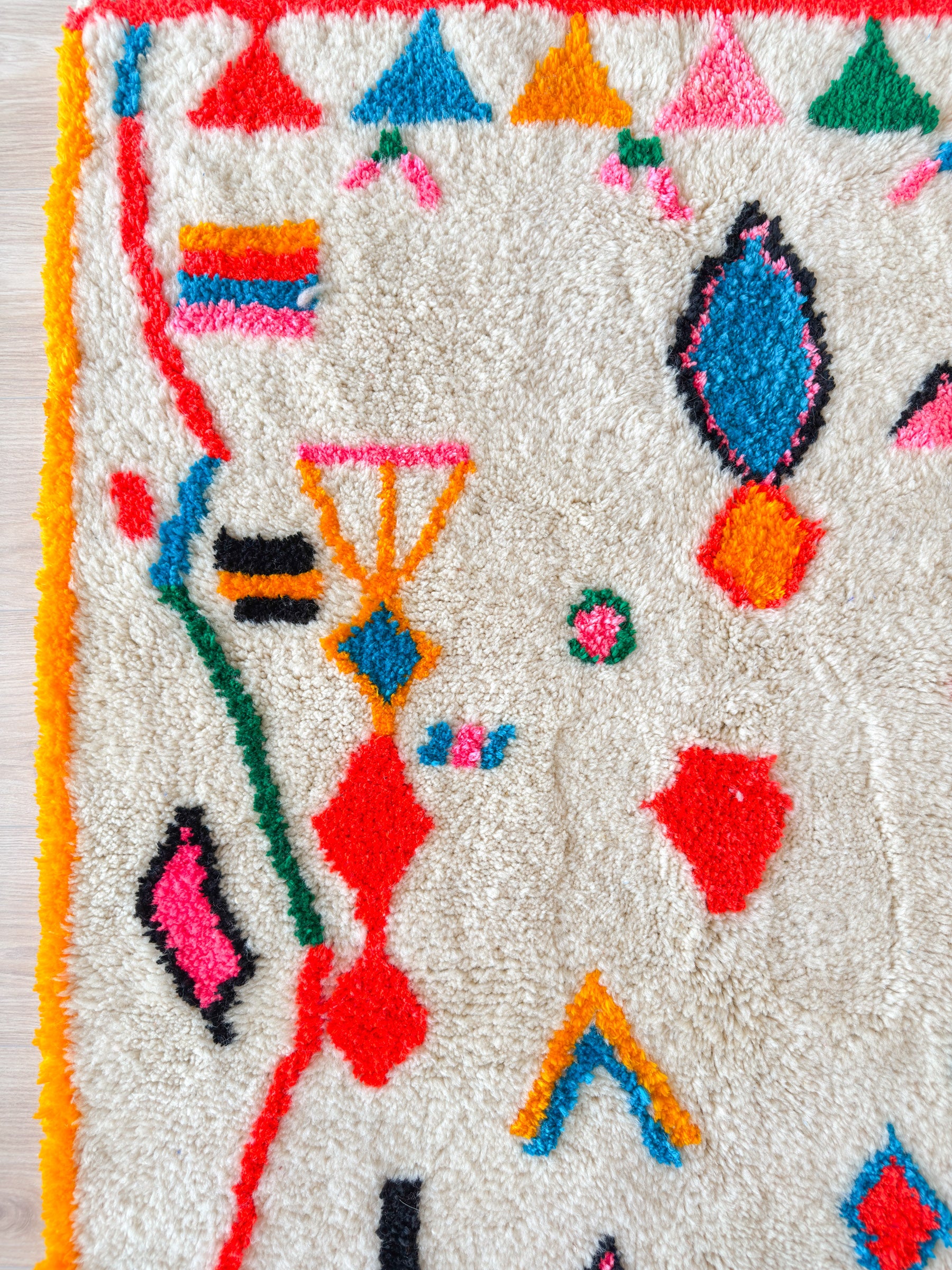 Colorful Berber rug 113 x 200 cm - n°1941