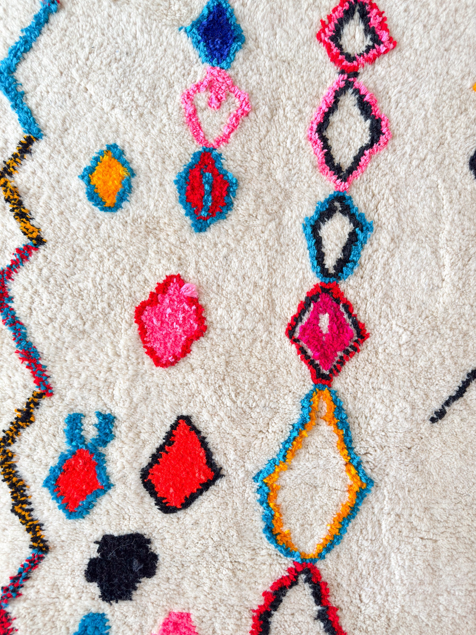 Colorful Berber rug 142 x 225 cm - no. 2121