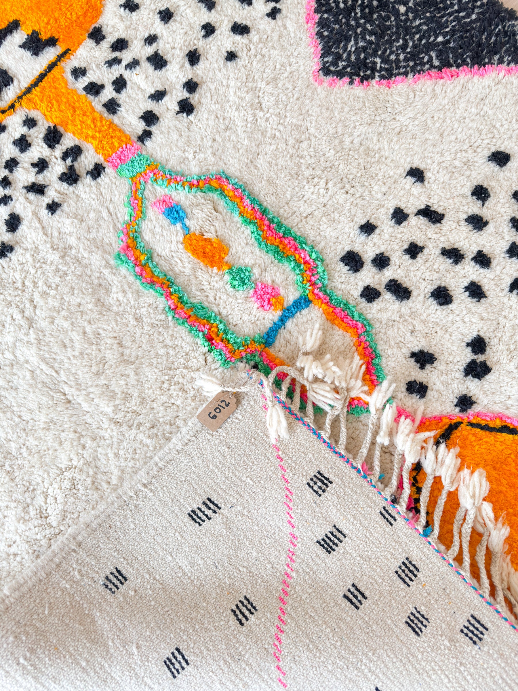Colorful Berber rug 165 x 224 cm - no. 2109