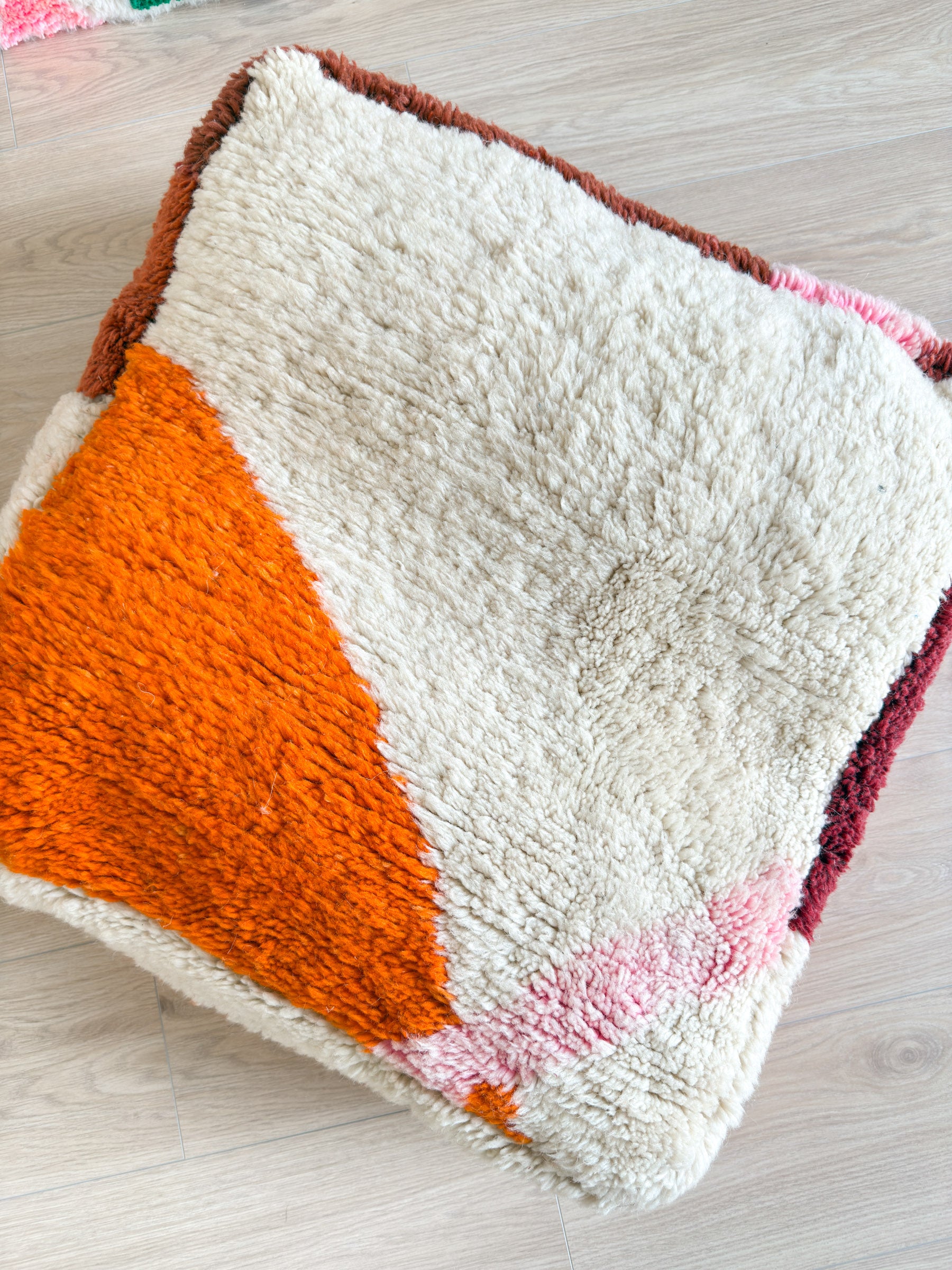 Marokkanischer Pouf, bunter Berber-Pouf - 60 x 60 cm - Nr. 20