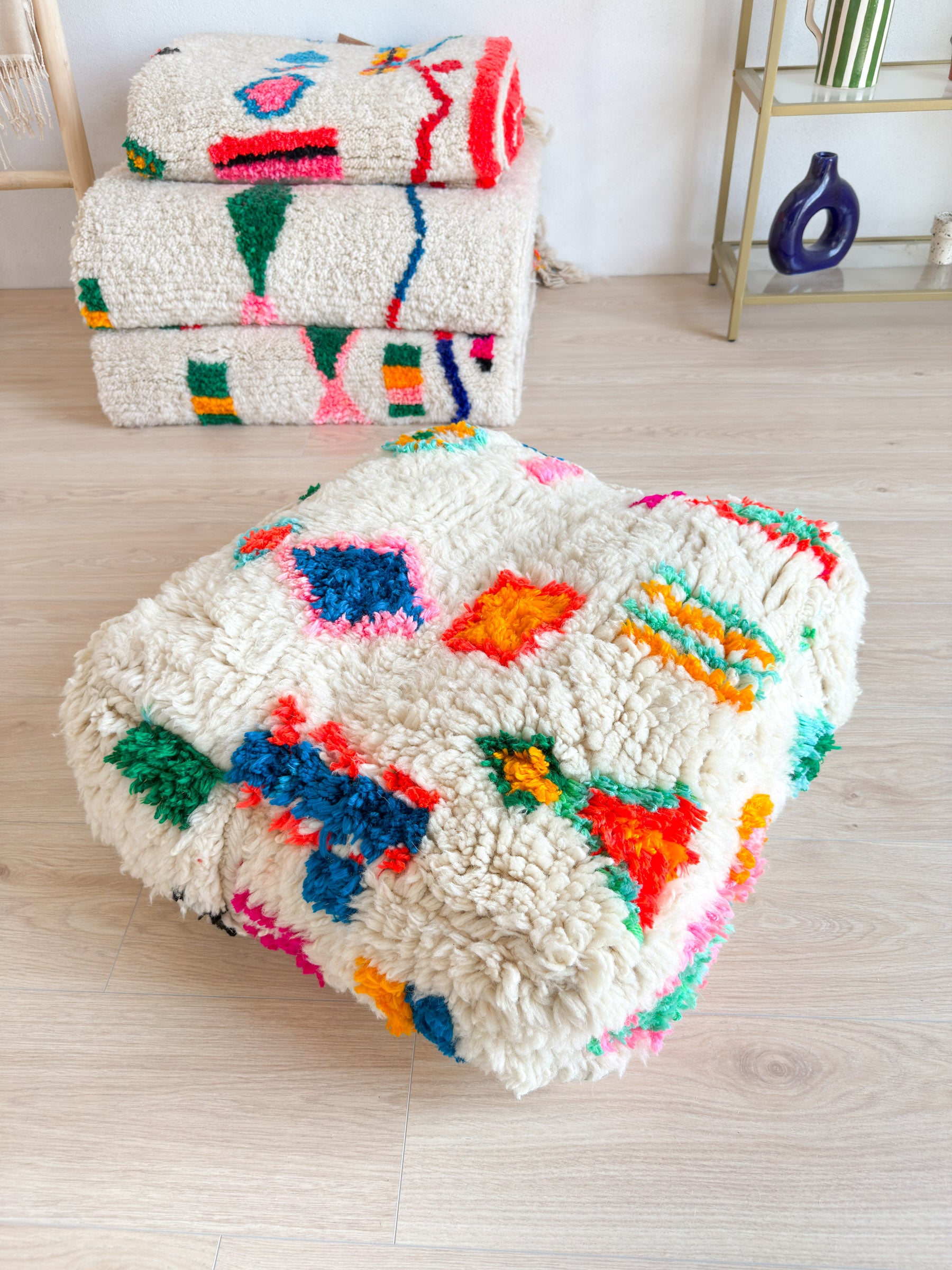 Marokkanischer Pouf, bunter Berber-Pouf - 60 x 60 cm - Nr. 22