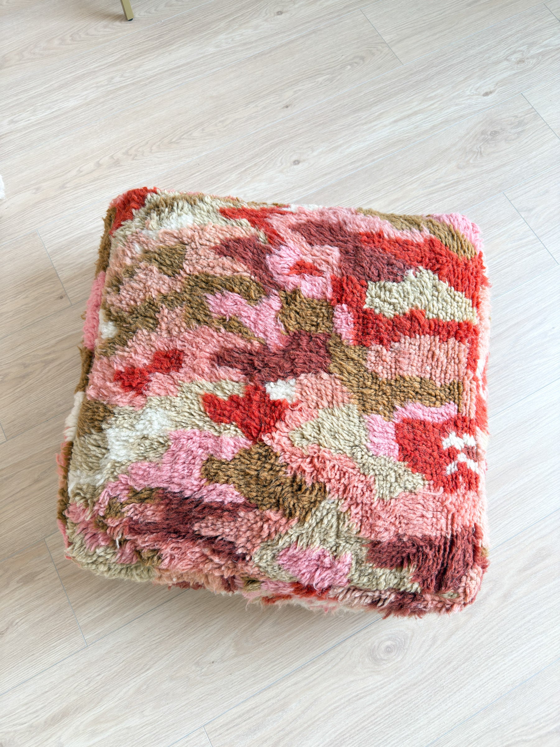 Marokkanischer Pouf, bunter Berber-Pouf - 60 x 60 cm - Nr. 24