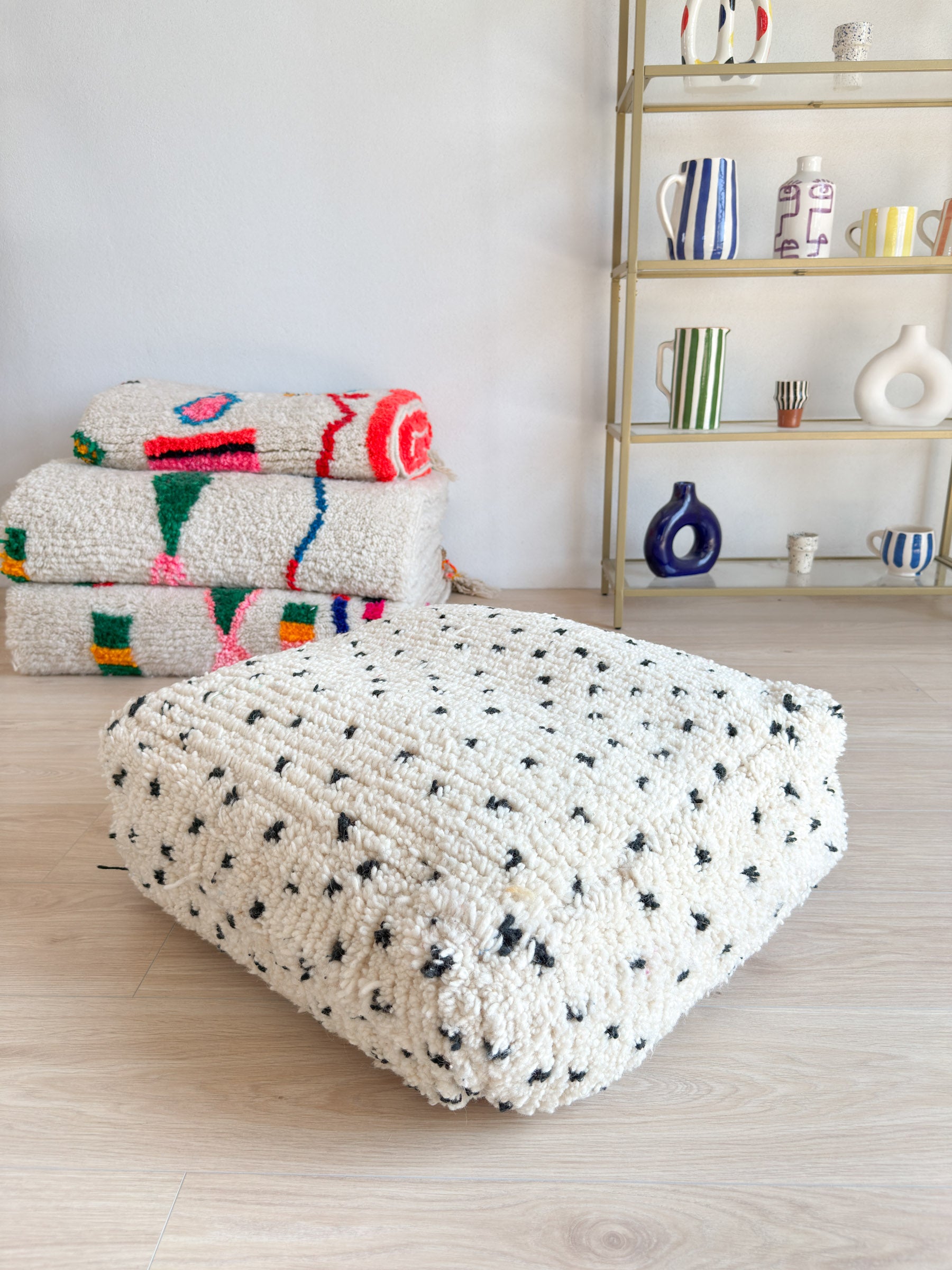 Moroccan pouf, colorful Berber pouf - 60 x 60 cm - n°39