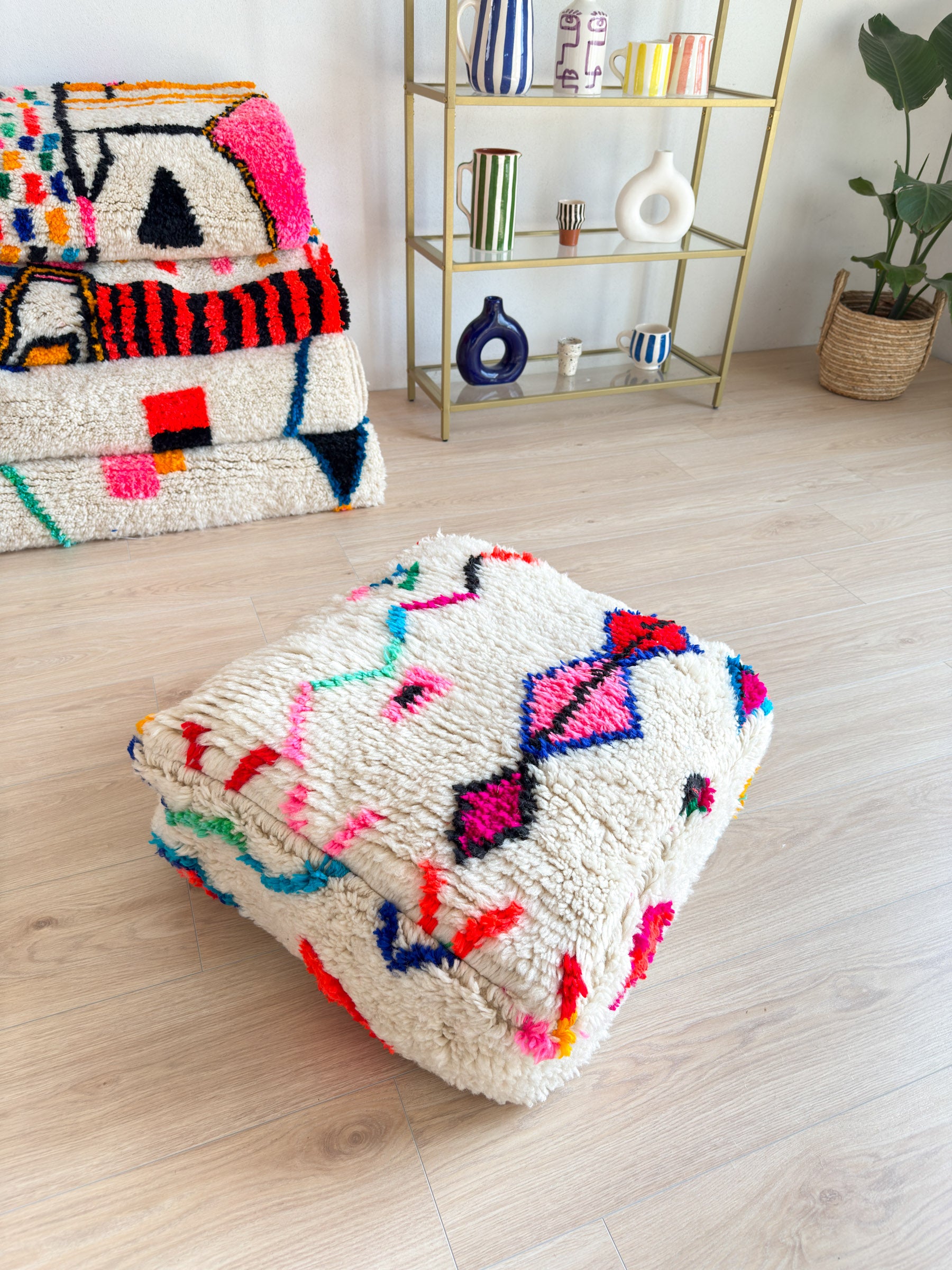 Pouf Marocain, pouf berbère coloré - 60 x 60 cm - n°10