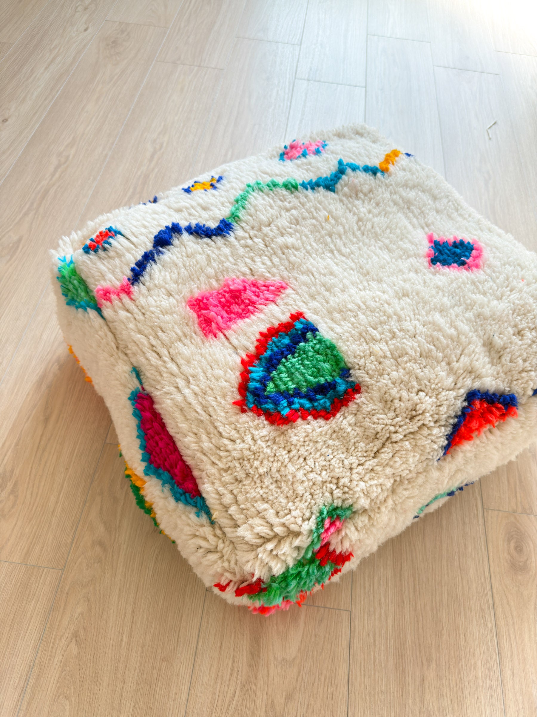 Pouf Marocain, pouf berbère coloré - 60 x 60 cm - n°9