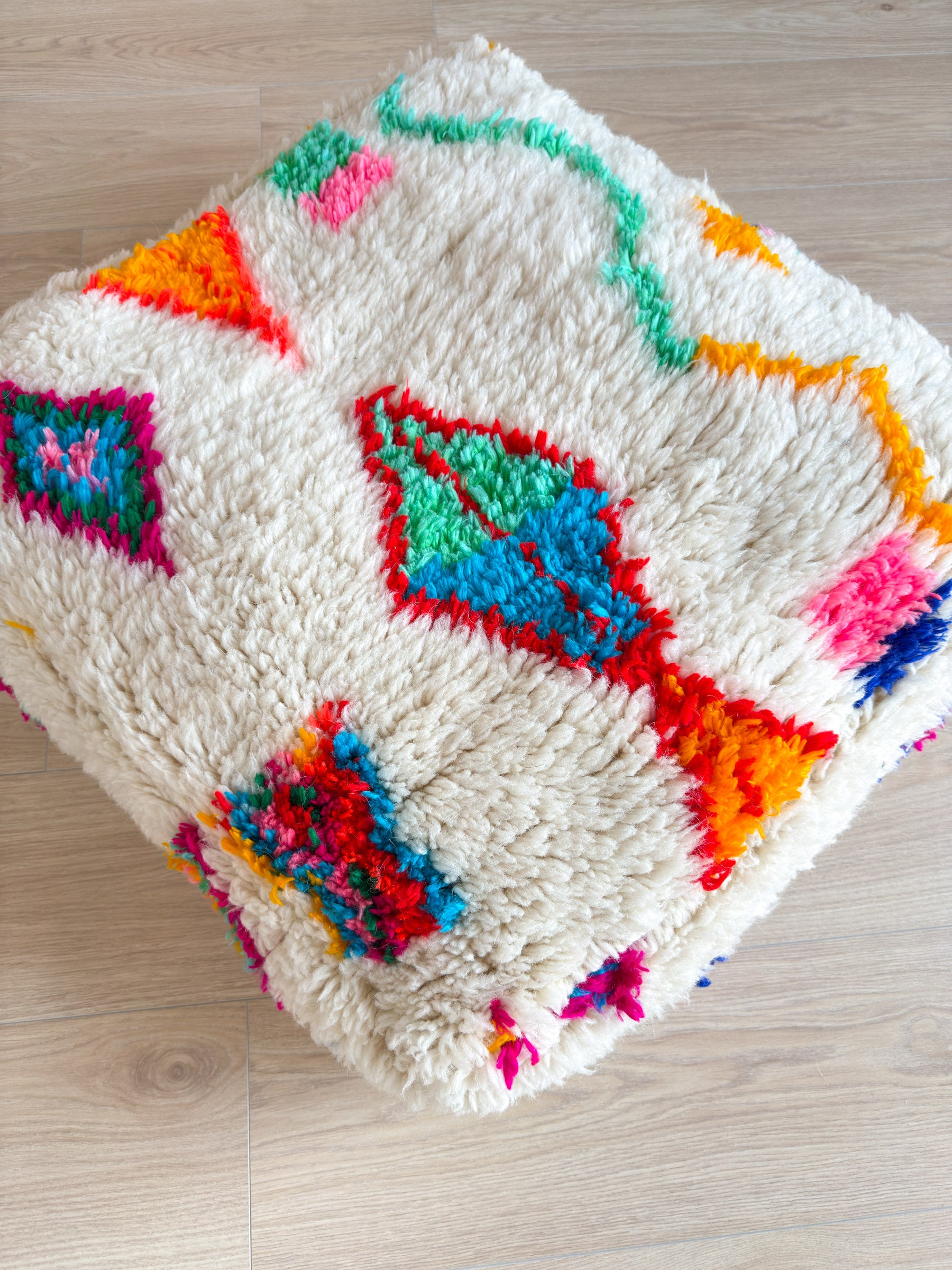 Pouf Marocain, pouf berbère coloré - 60 x 60 cm - n°11