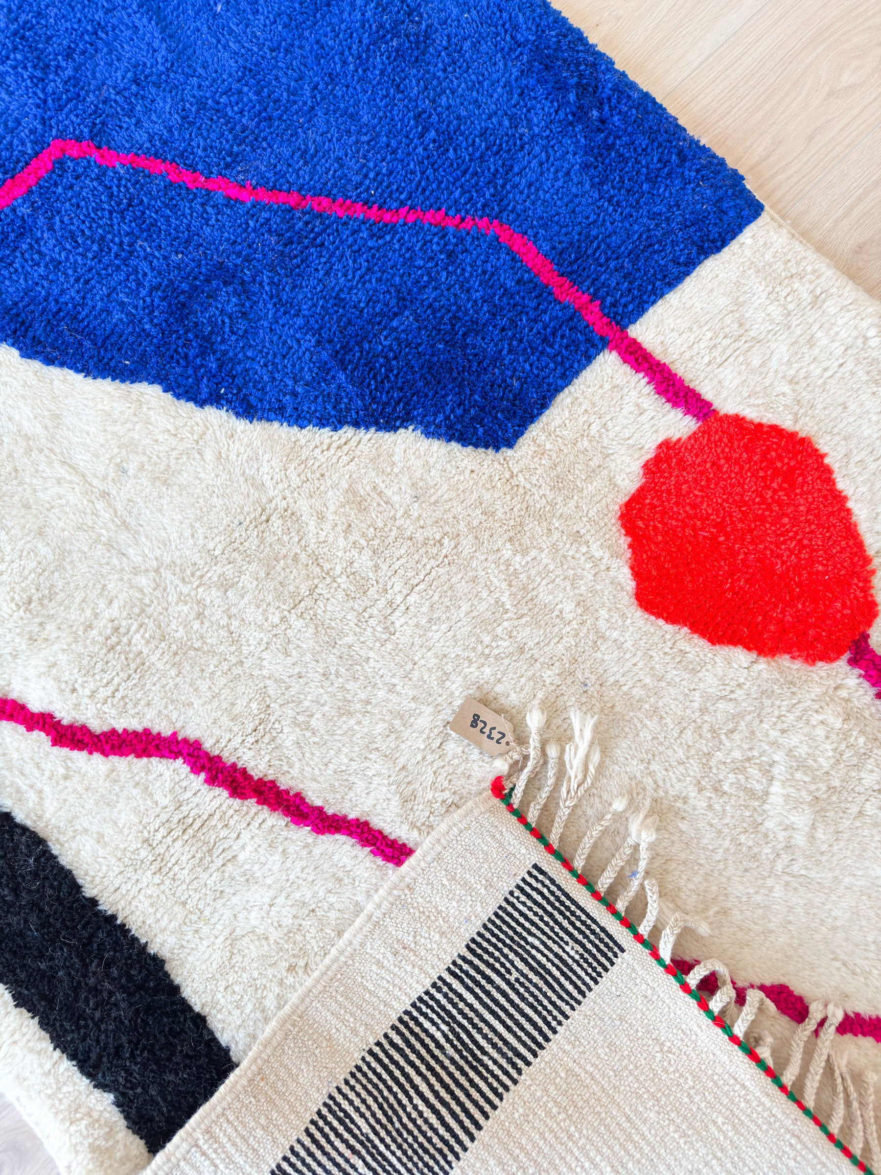 Colorful Berber rug 123 x 205 cm - n°2328