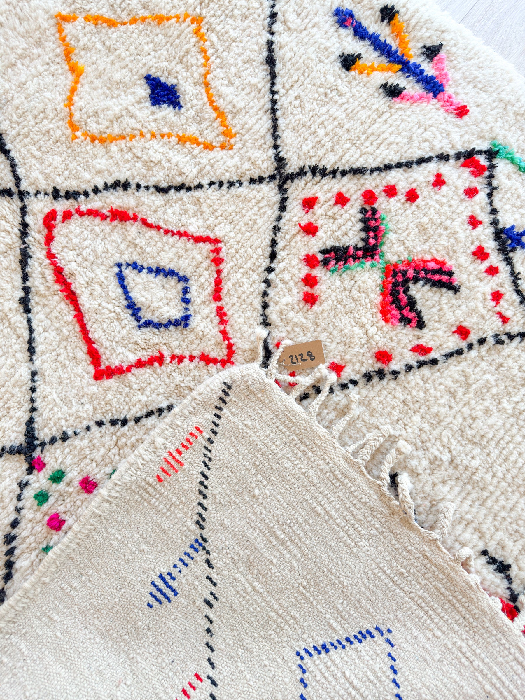 Colorful Berber rug 150 x 243 cm - no. 2128