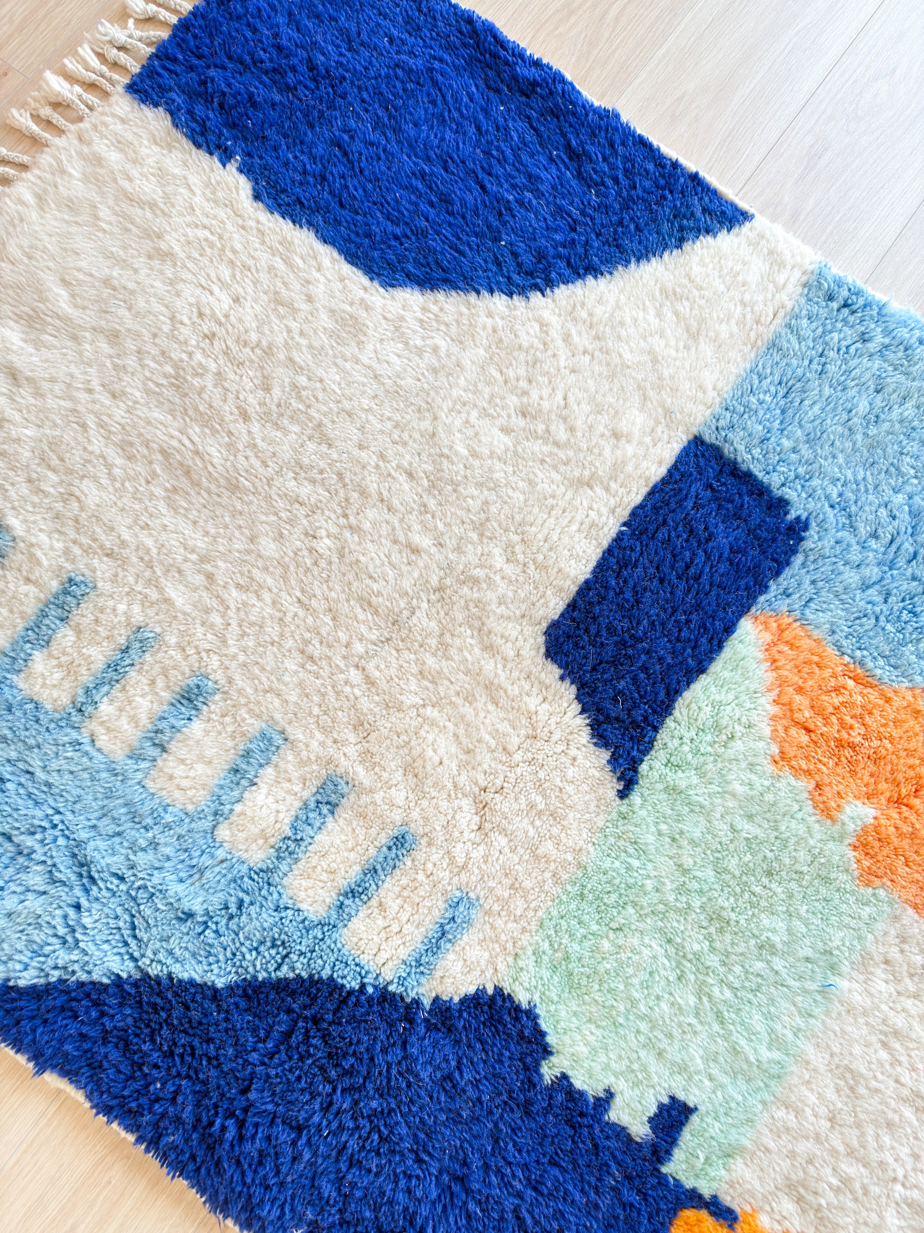 Colorful Berber rug 124 x 195 cm - No. 2523