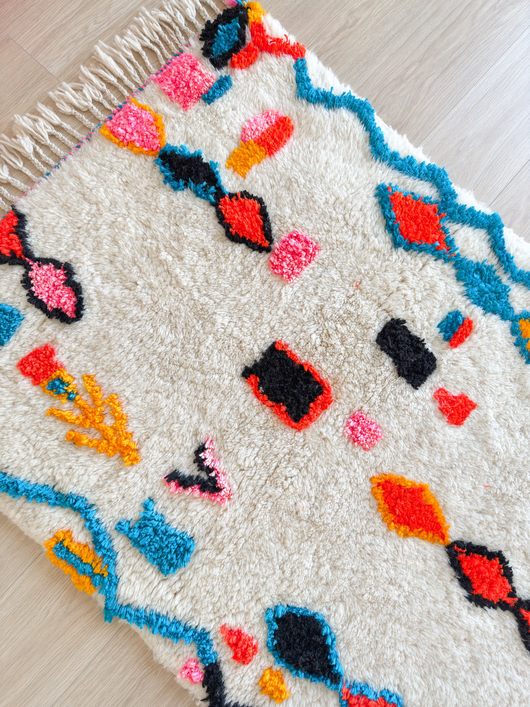 Tapis berbère coloré 104 x 180 cm - n°2493