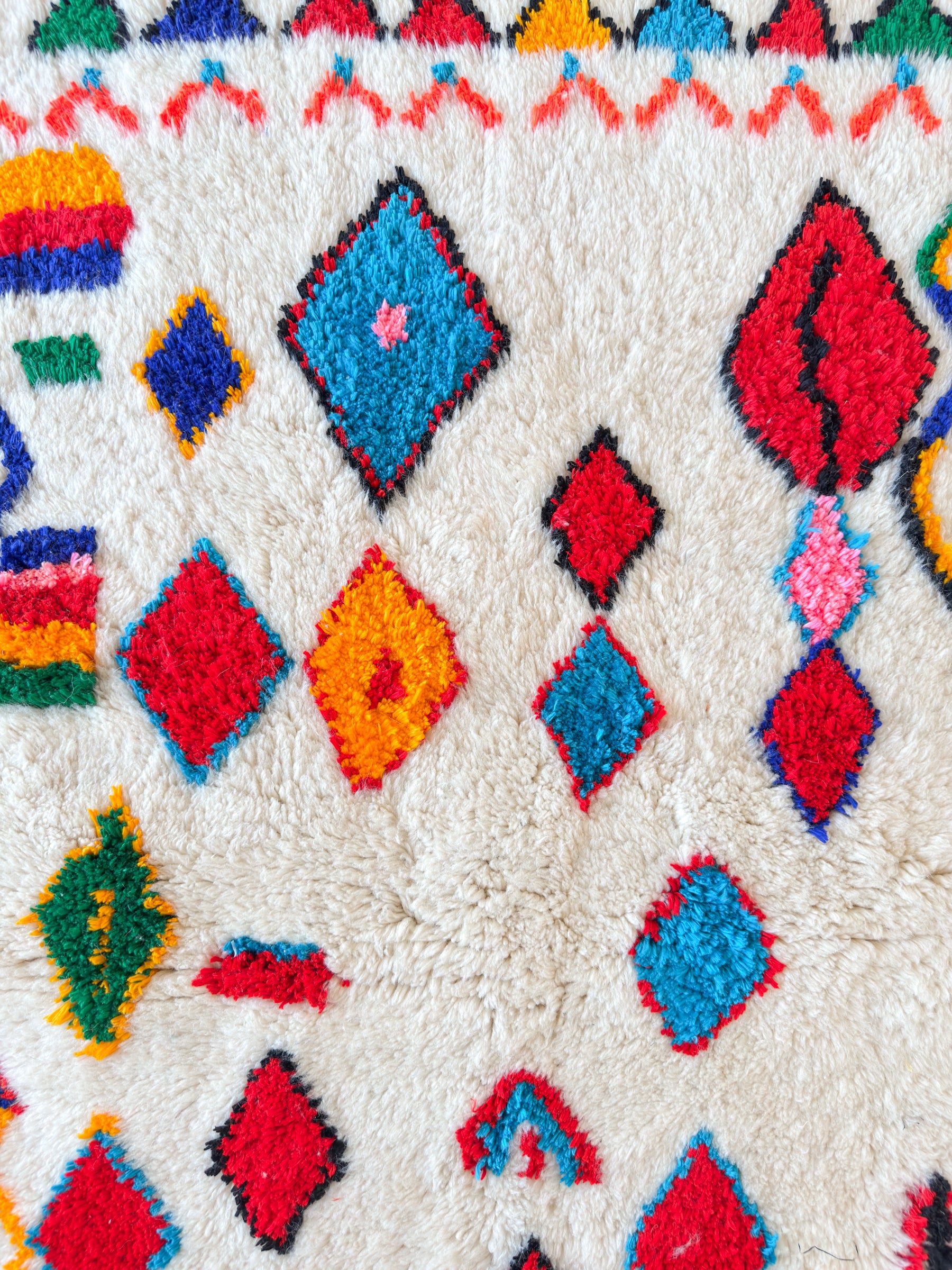 Tapis berbère coloré 104 x 176 cm - n°2597