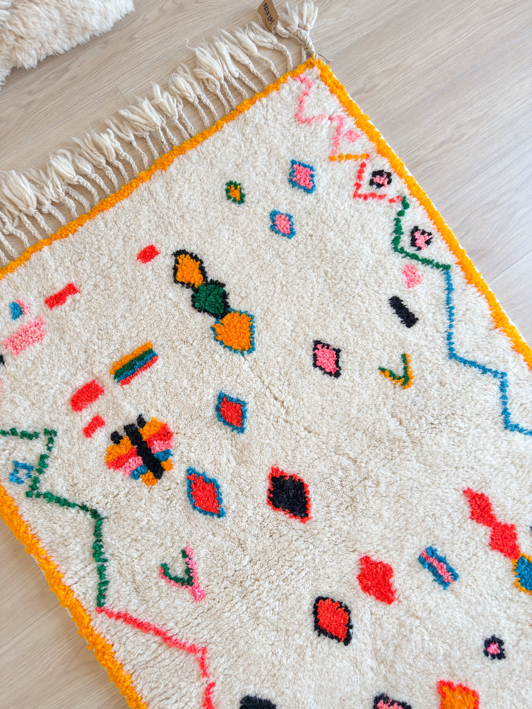 Tapis berbère coloré 102 x 176 cm - n°2585
