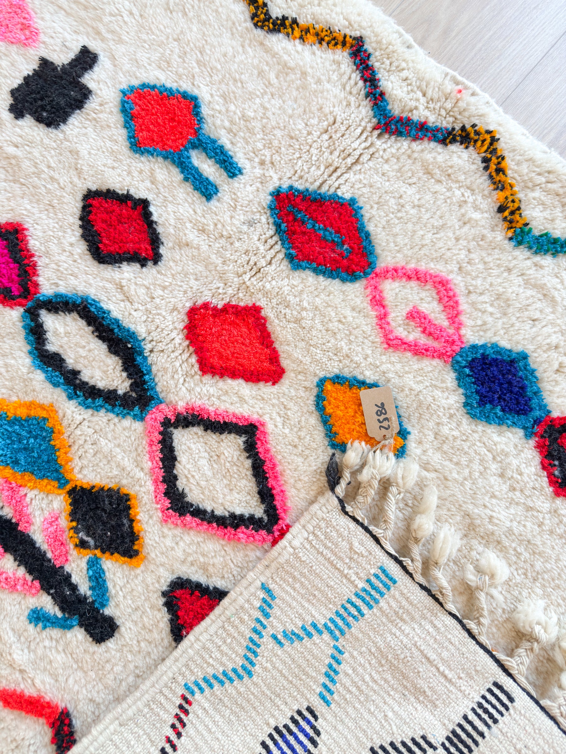 Tapis berbère coloré 107 x 171 cm - n°2586