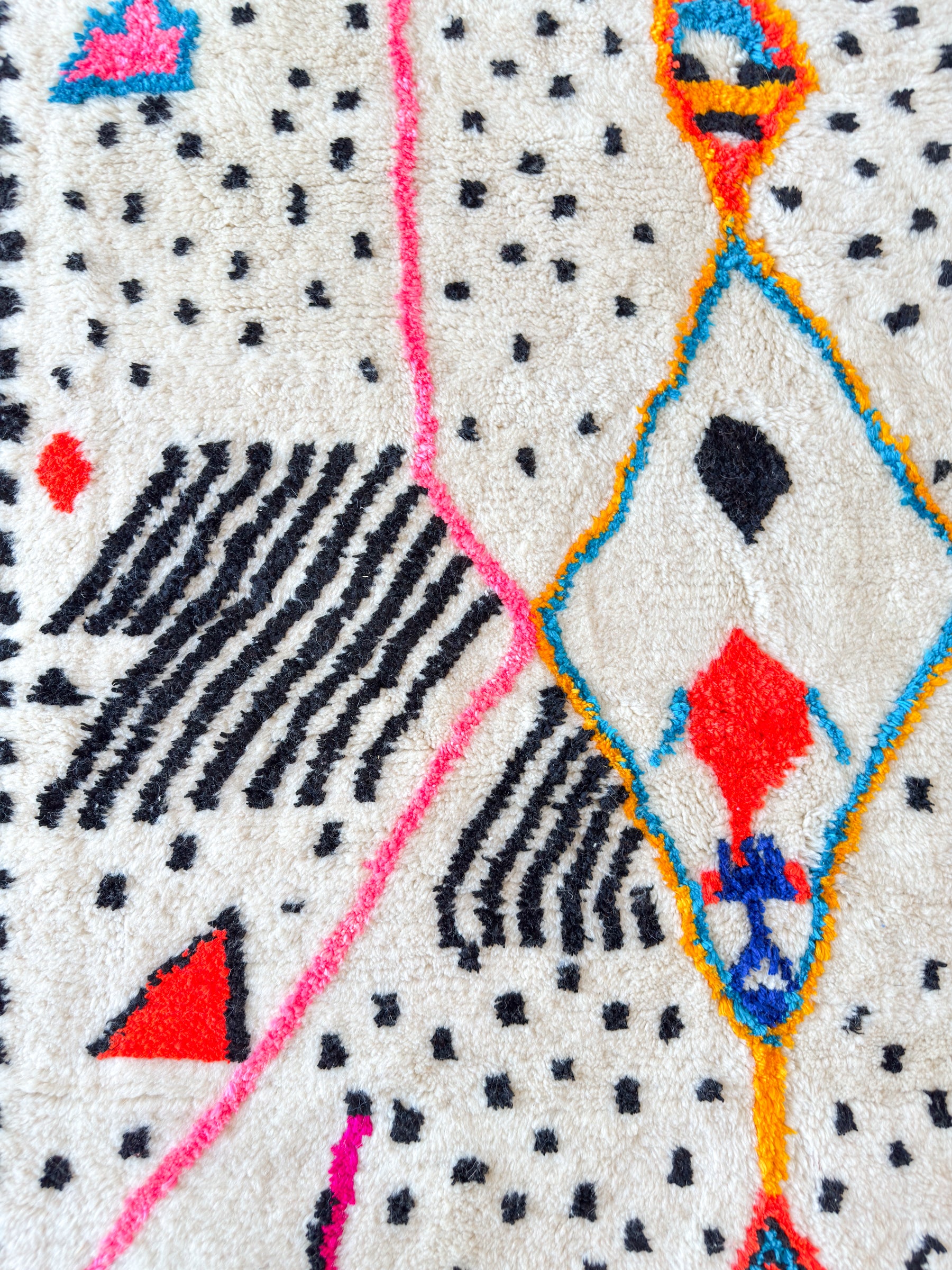 Tapis berbère coloré 150 x 223 cm - n°2589