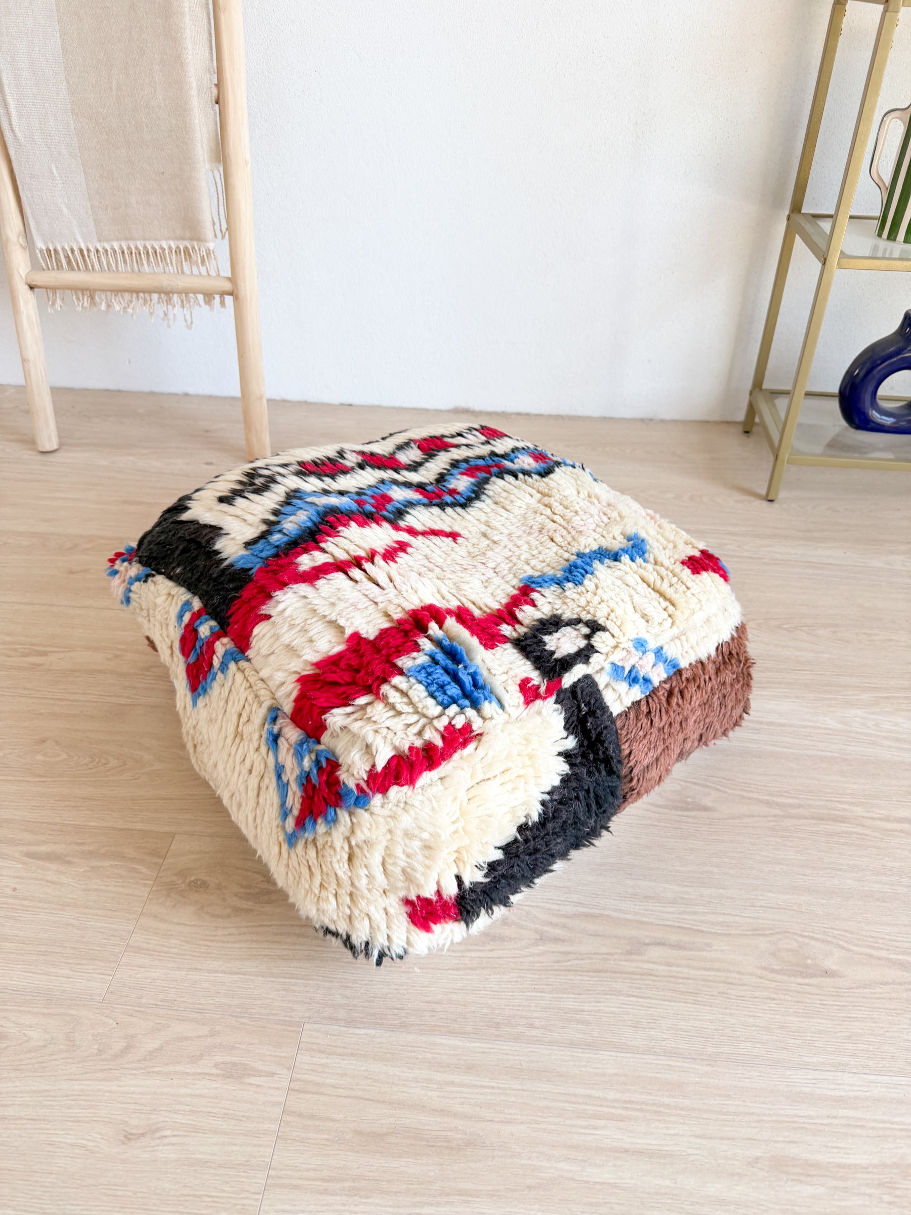 Pouf Marocain, pouf berbère coloré - 60 x 60 cm - n°138