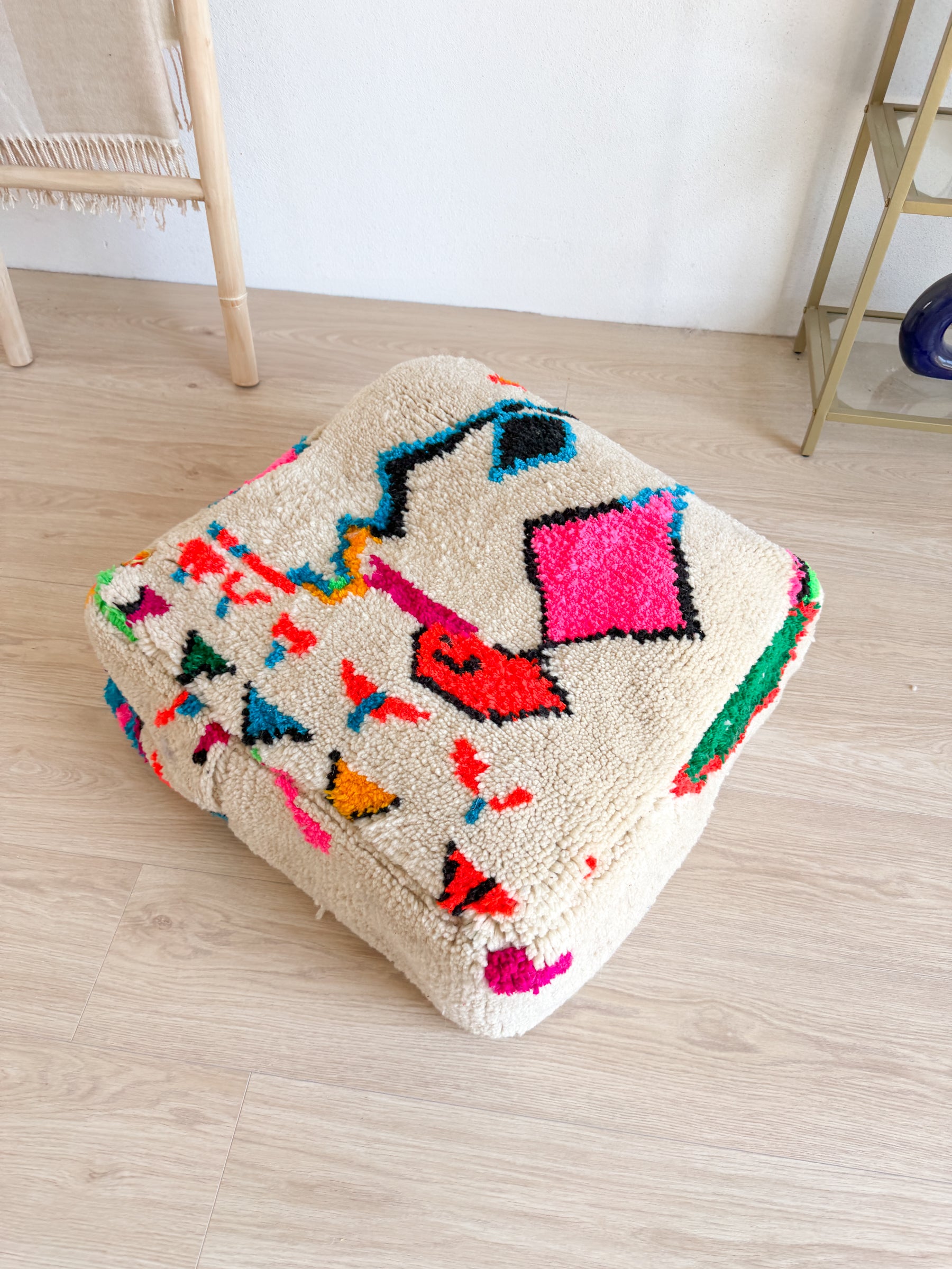 Pouf Marocain, pouf berbère coloré - 60 x 60 cm - n°70