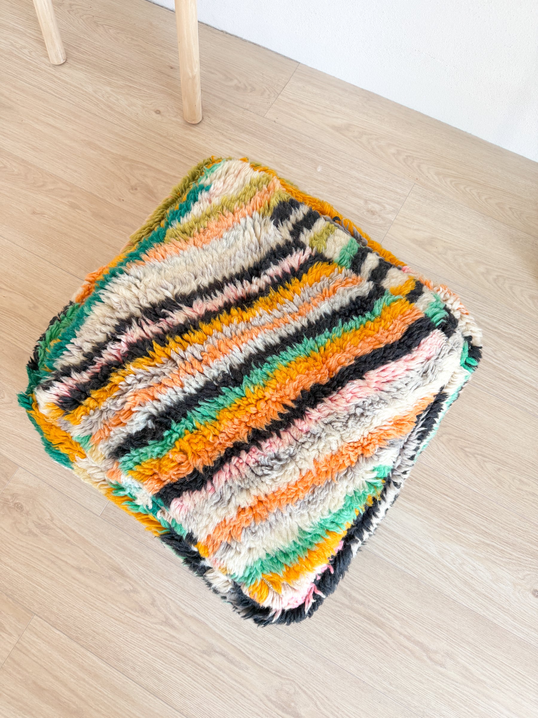 Pouf Marocain, pouf berbère coloré - 60 x 60 cm - n°125