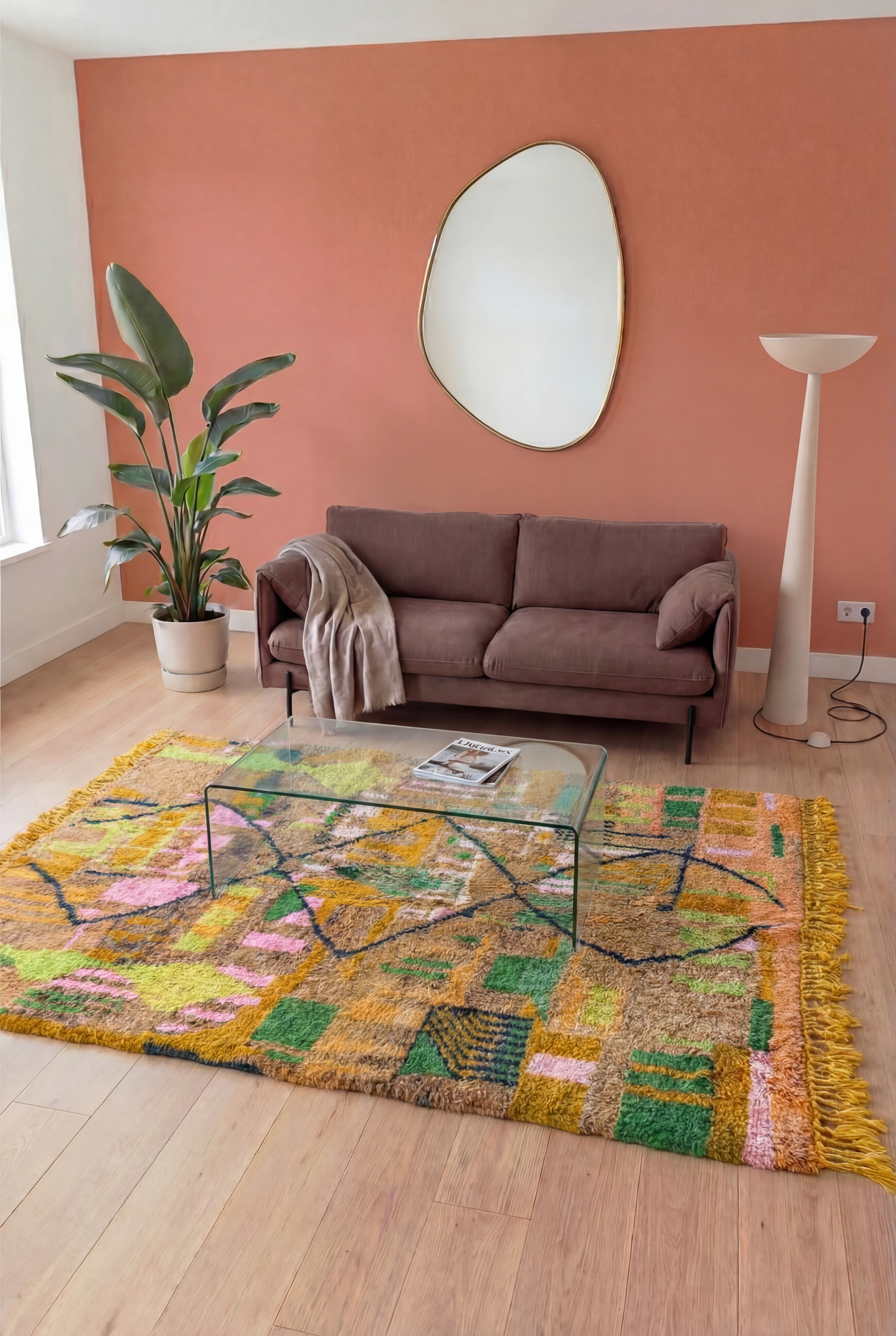 Tapis berbère marocain Azilal coloré fait main, laine et coton multicolore aux tons pastel, 202x321 cm, n2097 — mis en scène dans un salon contemporain | Tamazi