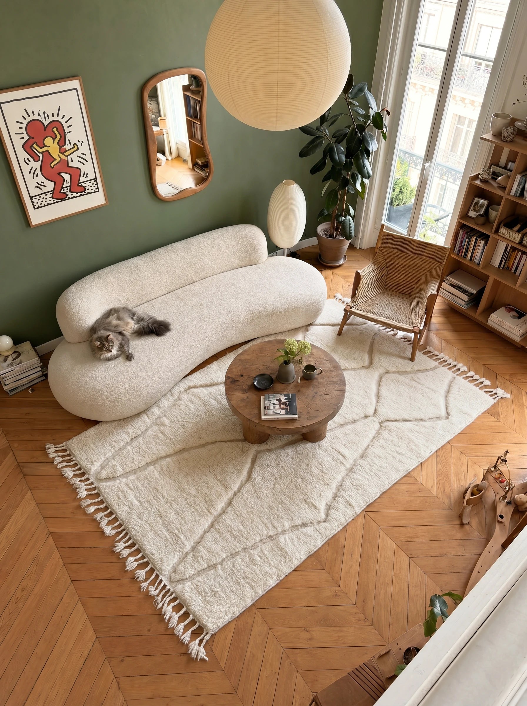 Tapis Beni Ouarain 150 x 271 cm, tapis berbère en situation dans un salon, fait main en laine | Tamazi
