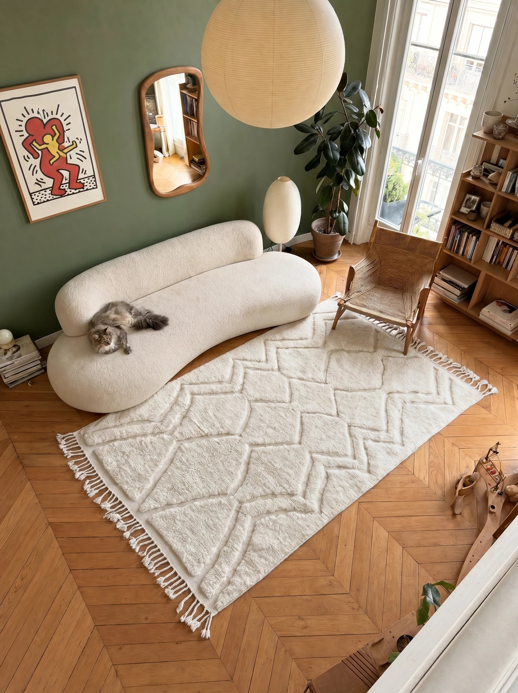 Tapis Beni Ouarain 155 x 276 cm, tapis berbère en situation dans un salon, fait main en laine | Tamazi